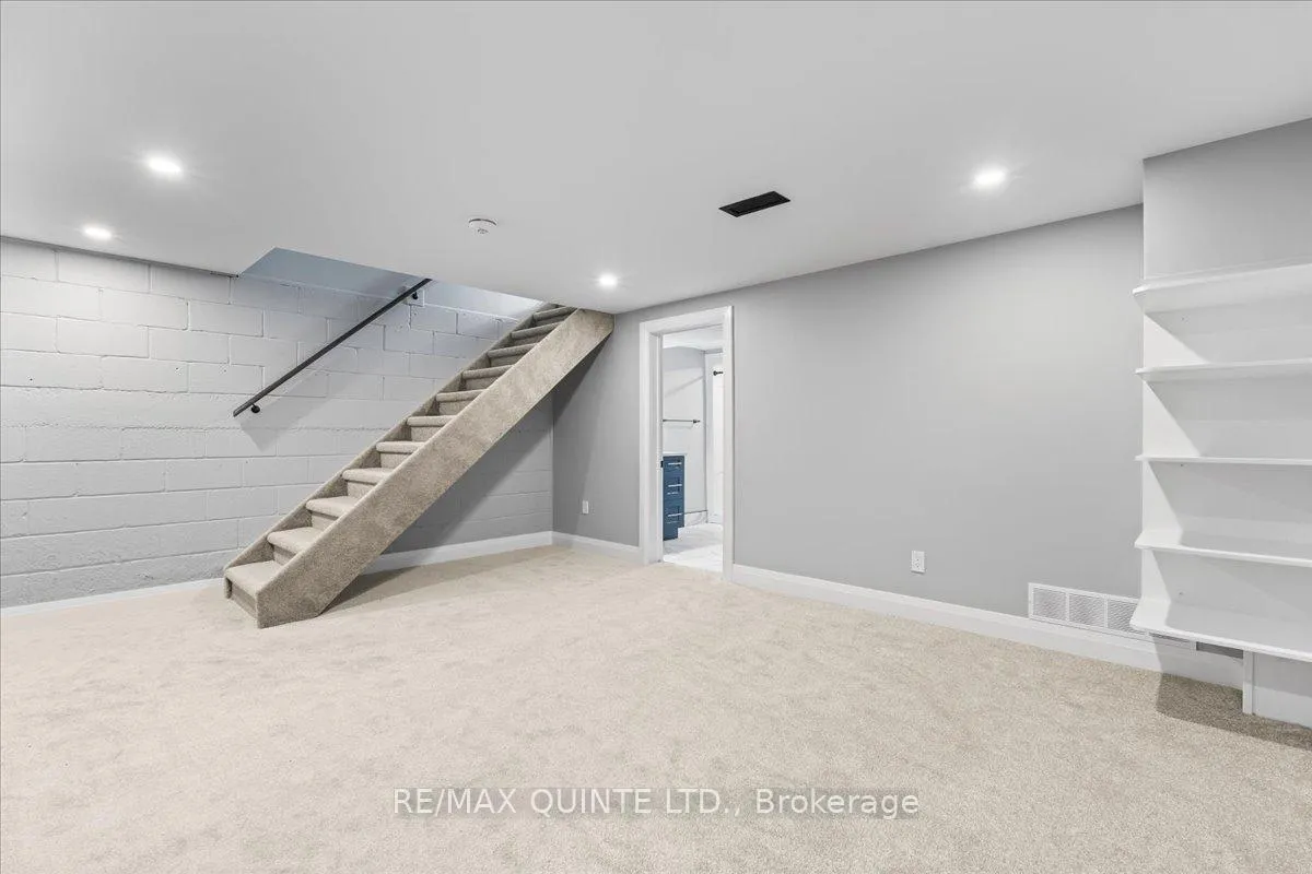 Photo 16 of Unit 3, 865 Old 2 Highway, Quinte West, Sidney Ward — HOMEH