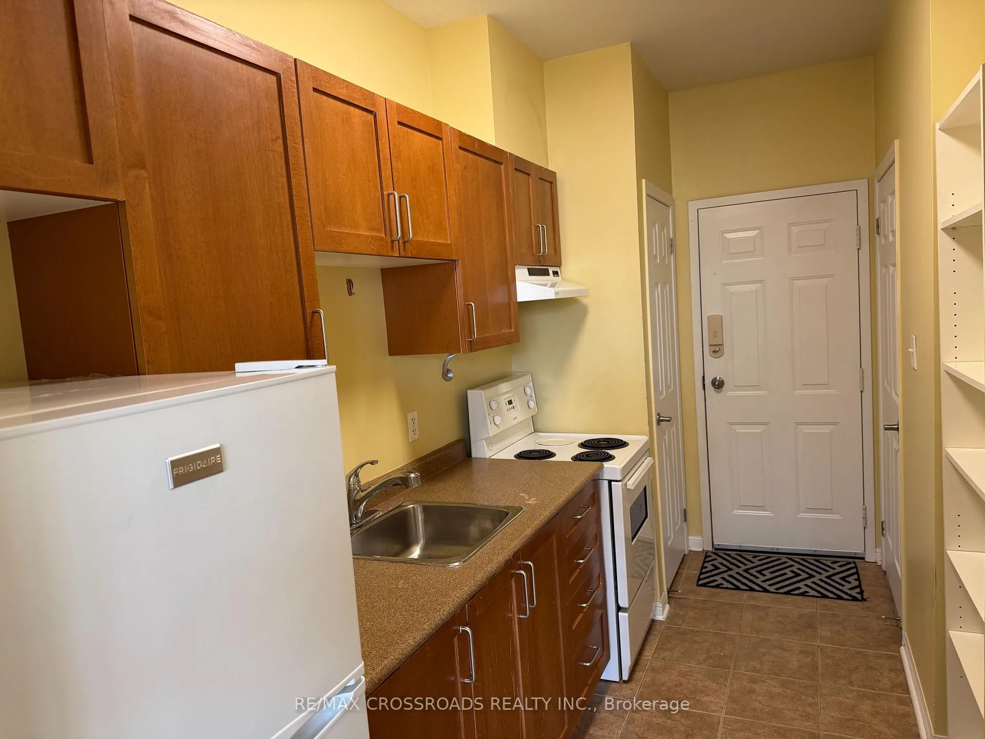 Photo 4 of Unit 2, 2707 Bur Oak Avenue, Markham, Cornell — HOMEH
