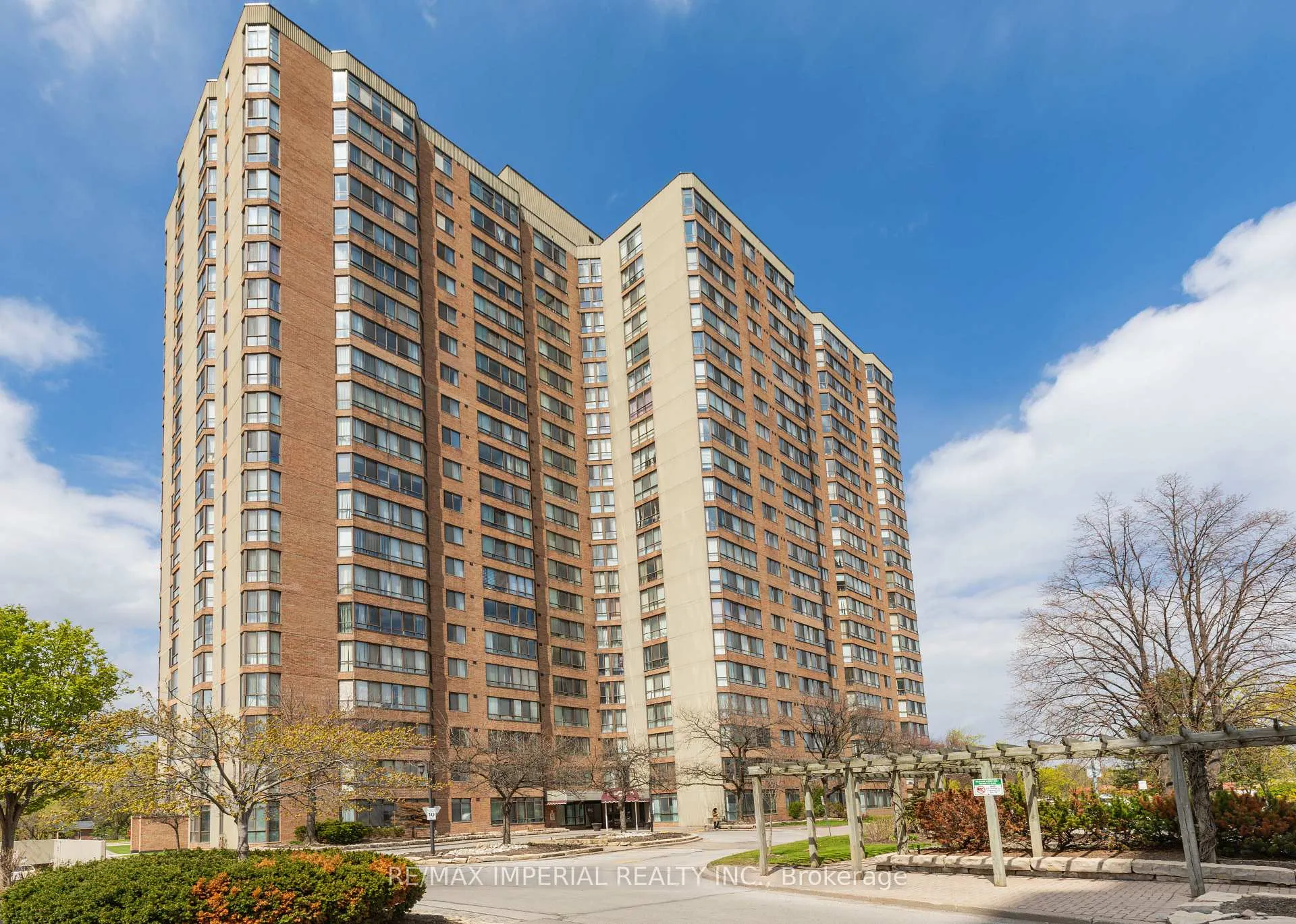 Photo 1 of Unit 2136, 25 Bamburgh Circle, Scarborough, Steeles — HOMEH