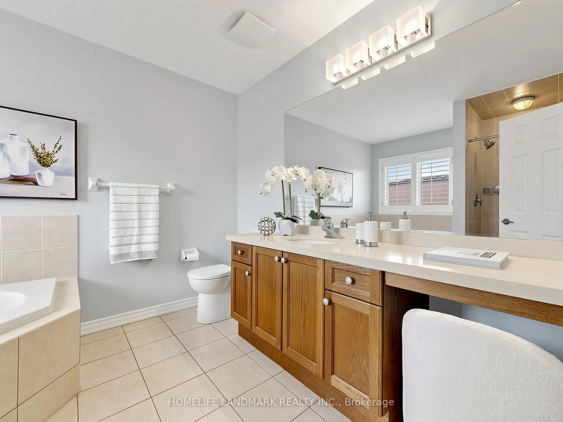 Photo 16 of 84 Lewis Honey Drive, Aurora, Bayview Northeast — HOMEH