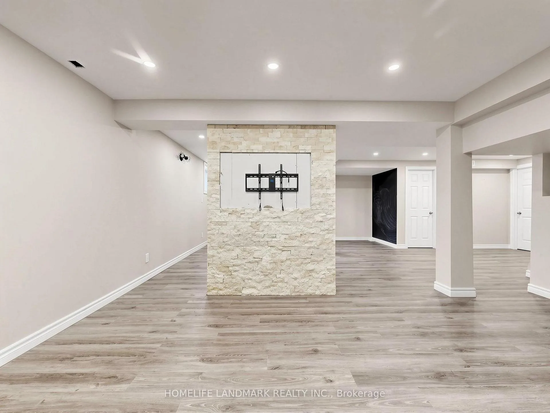 Photo 28 of 84 Lewis Honey Drive, Aurora, Bayview Northeast — HOMEH