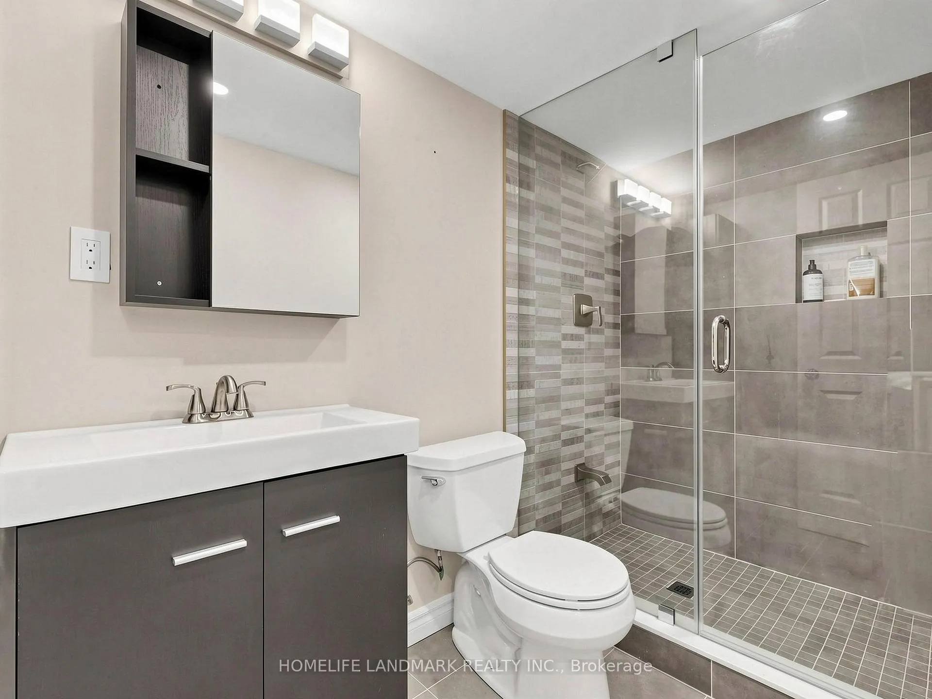 Photo 30 of 84 Lewis Honey Drive, Aurora, Bayview Northeast — HOMEH