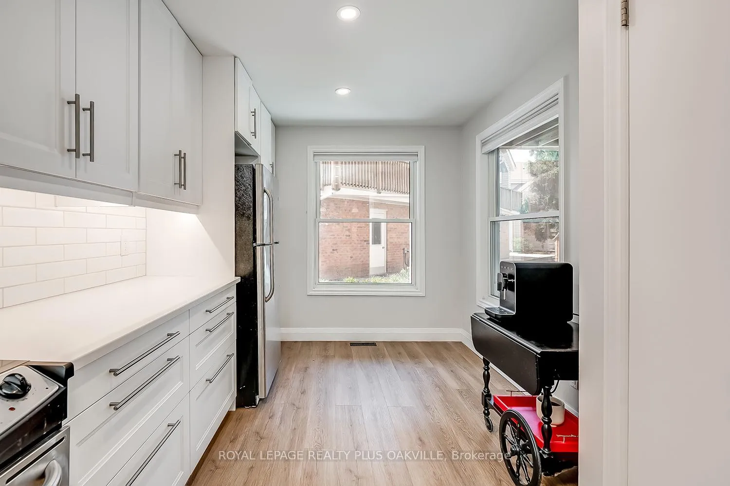 Photo 5 of Unit 205, 1220 Thorpe Road, Burlington, Brant — HOMEH