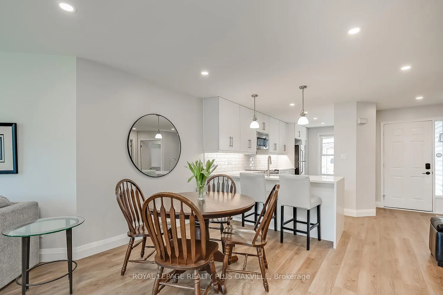Photo 9 of Unit 205, 1220 Thorpe Road, Burlington, Brant — HOMEH