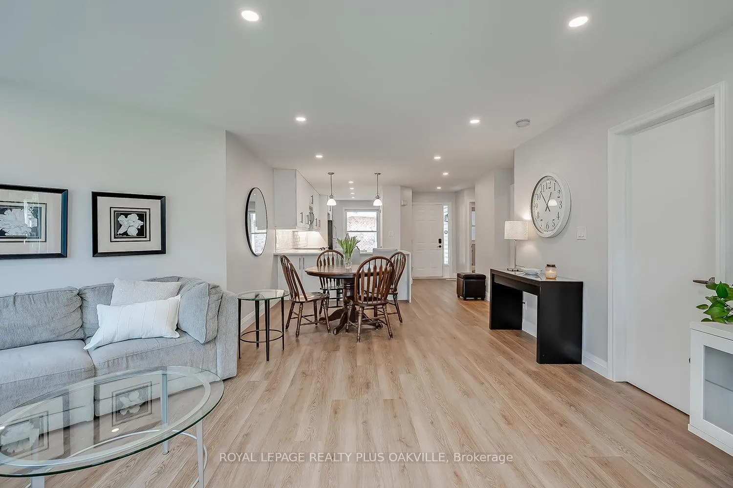 Photo 13 of Unit 205, 1220 Thorpe Road, Burlington, Brant — HOMEH