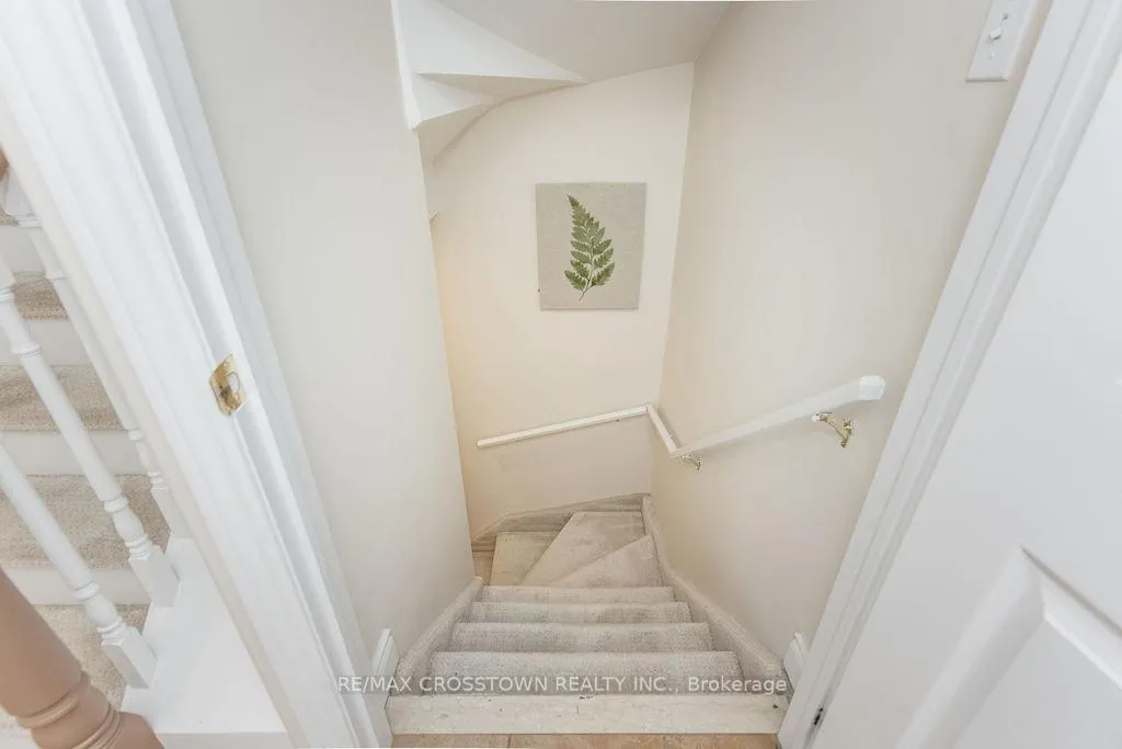 Photo 35 of 324 Cundles Road E, Barrie, Little Lake — HOMEH