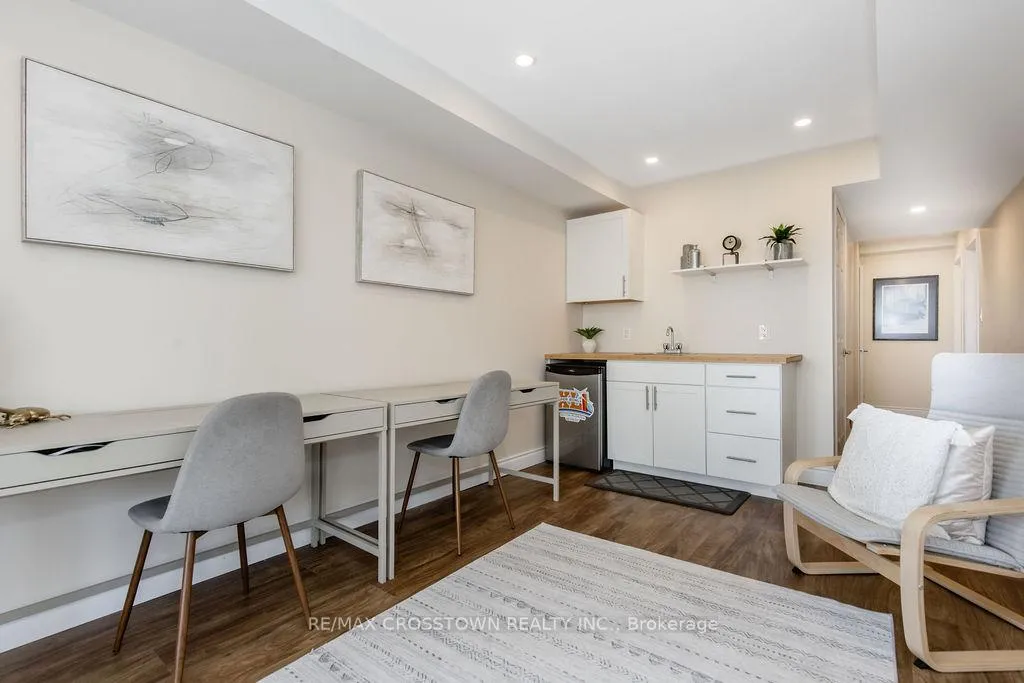 Photo 37 of 324 Cundles Road E, Barrie, Little Lake — HOMEH