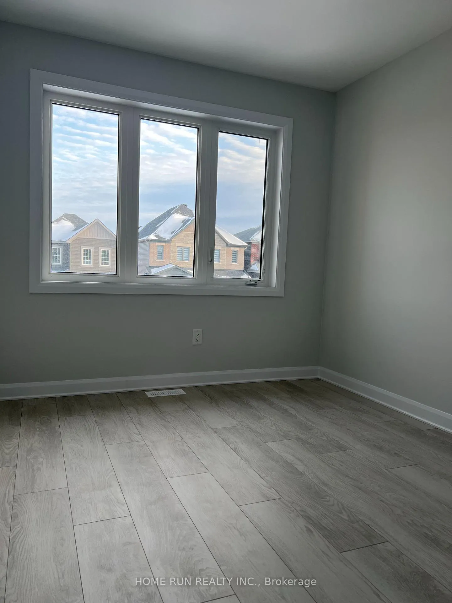 Photo 7 of 144 Invention Boulevard, Ottawa, Kanata - Morgan's Grant/South March — HOMEH