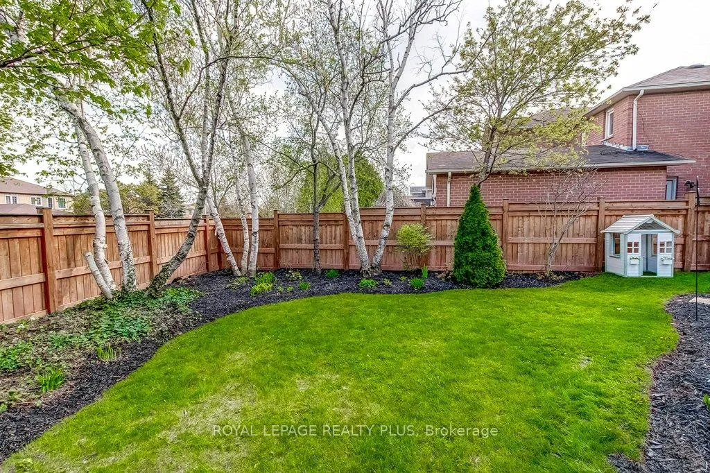 Photo 45 of 92 Morrison Creek Crescent, Oakville, River Oaks — HOMEH