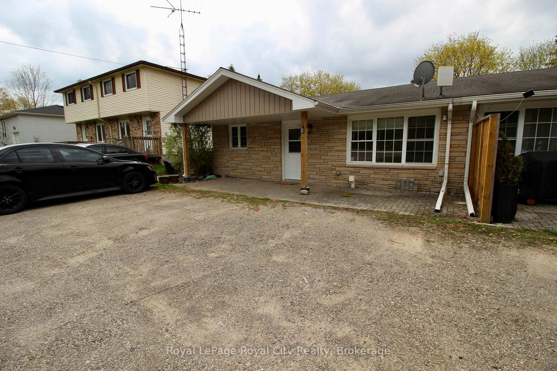 Photo 1 of Unit 1, 405 Main Street S, Guelph/Eramosa, Rockwood — HOMEH
