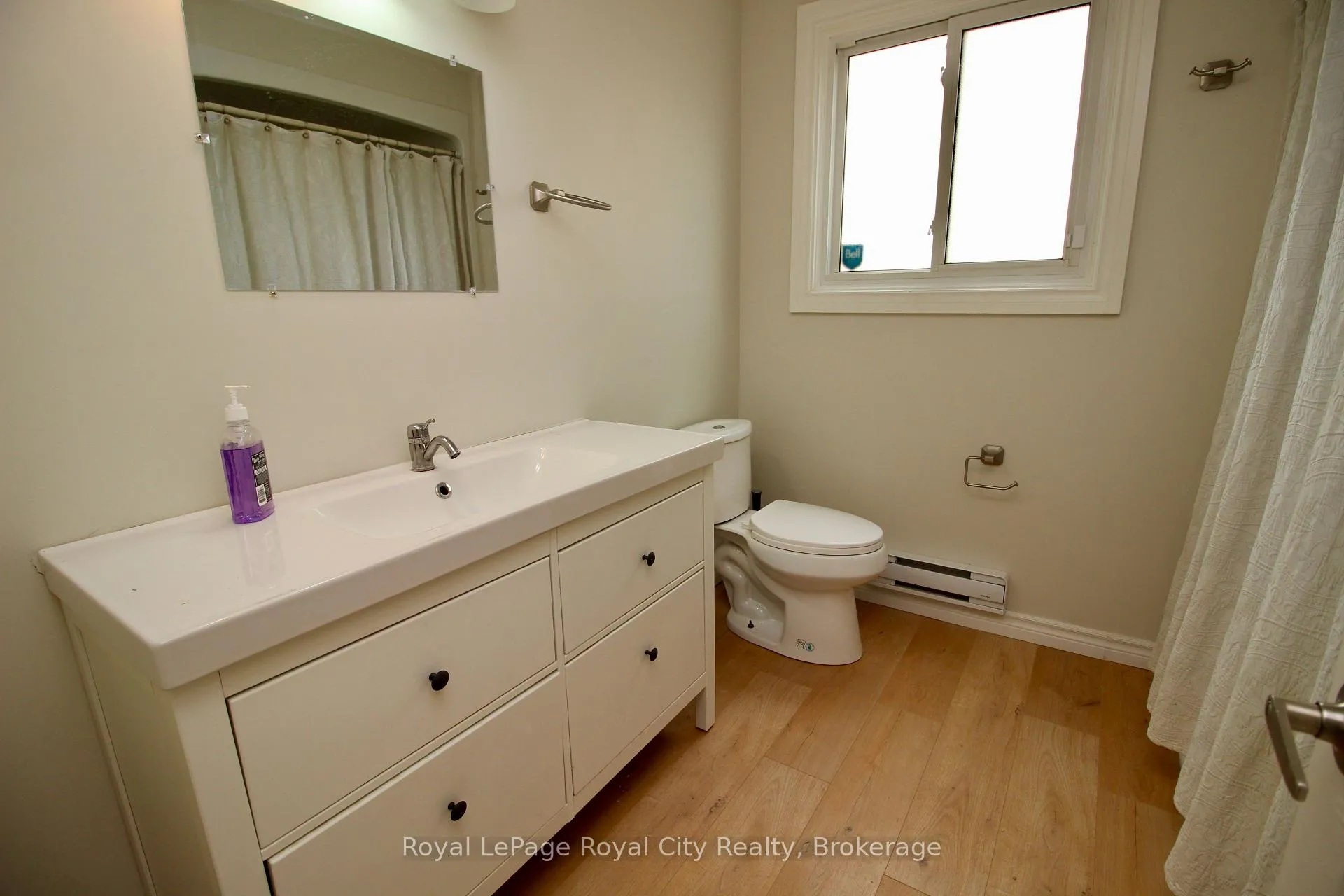Photo 13 of Unit 1, 405 Main Street S, Guelph/Eramosa, Rockwood — HOMEH