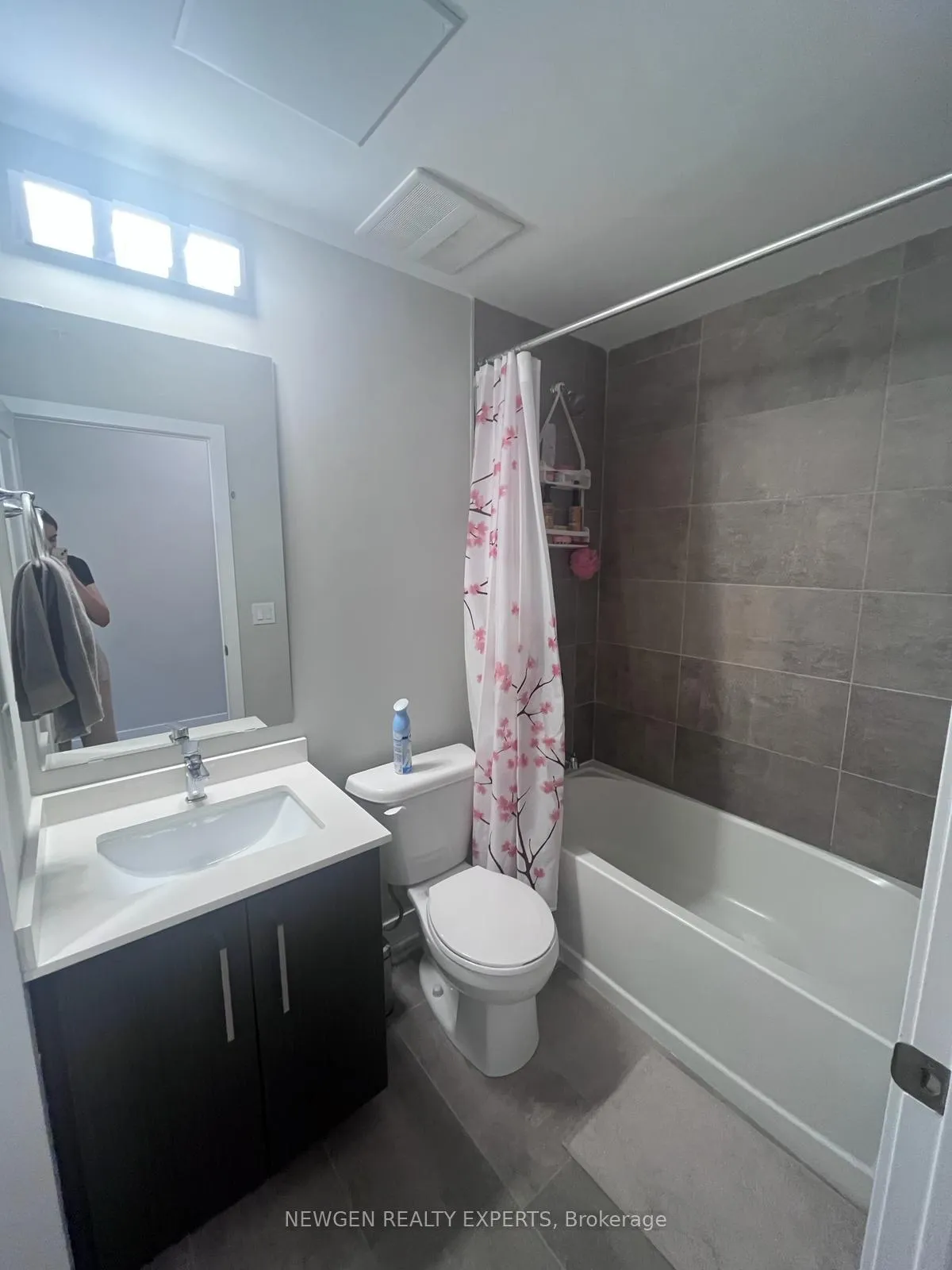 Photo 6 of Unit 506, 15 Queen Street S, Hamilton, Central — HOMEH