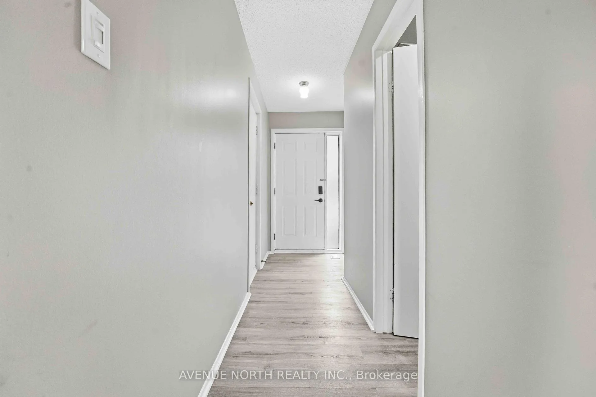 Photo 3 of 6467 Natalie Way, Ottawa, Chateauneuf — HOMEH