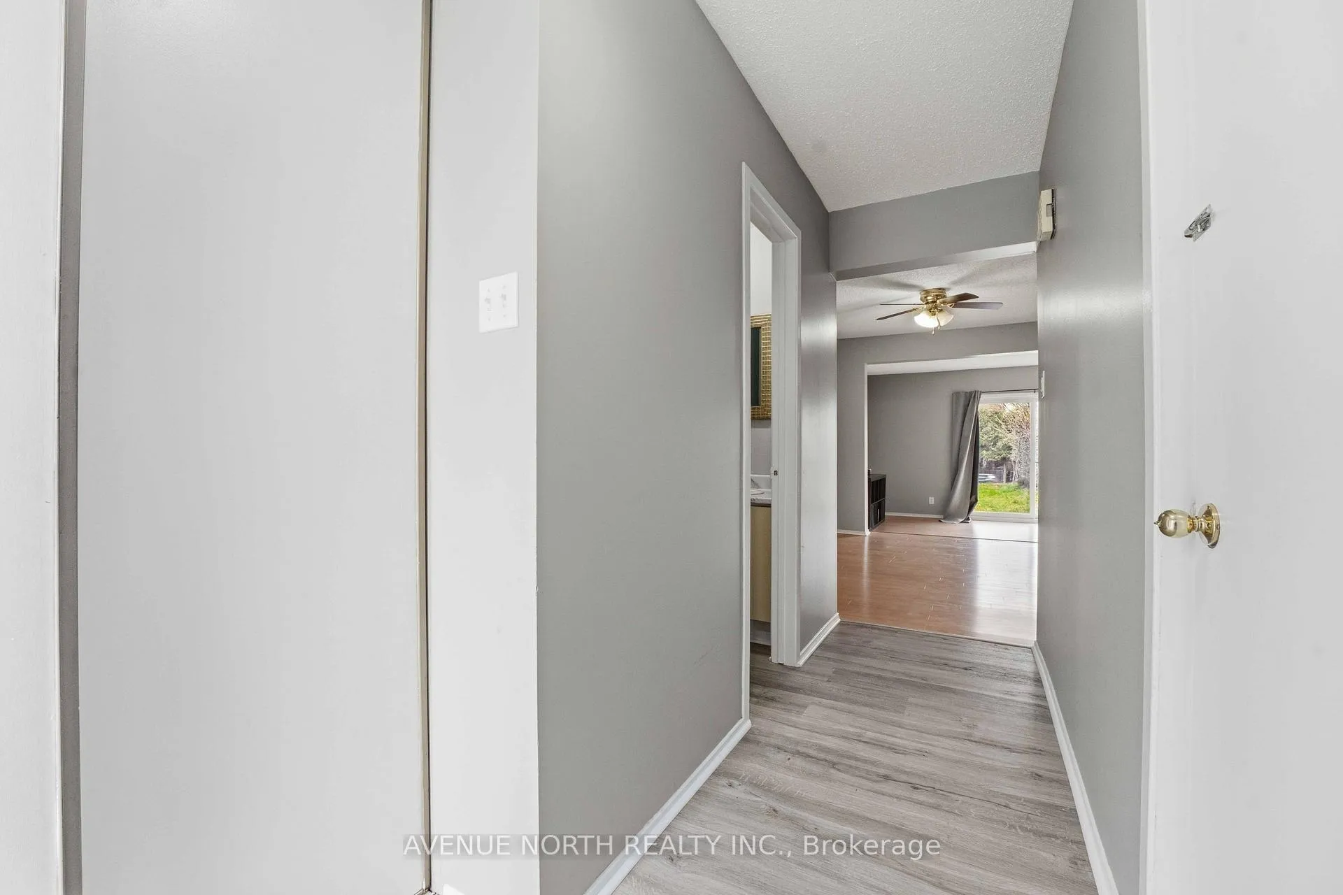 Photo 4 of 6467 Natalie Way, Ottawa, Chateauneuf — HOMEH