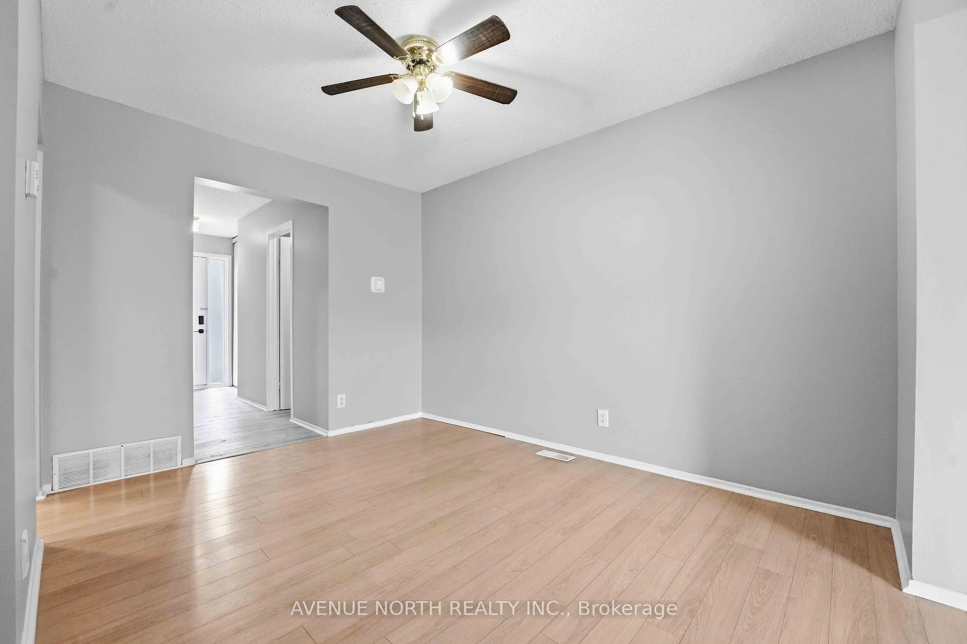 Photo 8 of 6467 Natalie Way, Ottawa, Chateauneuf — HOMEH