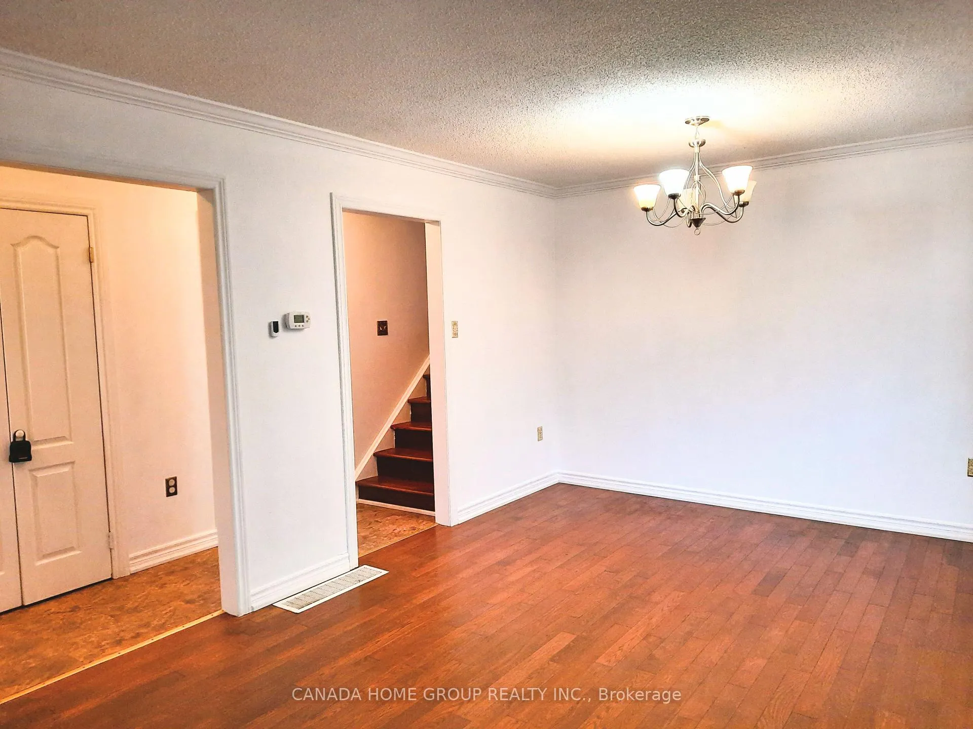 Photo 4 of 48 Pae Drive, Barrie, Painswick North — HOMEH