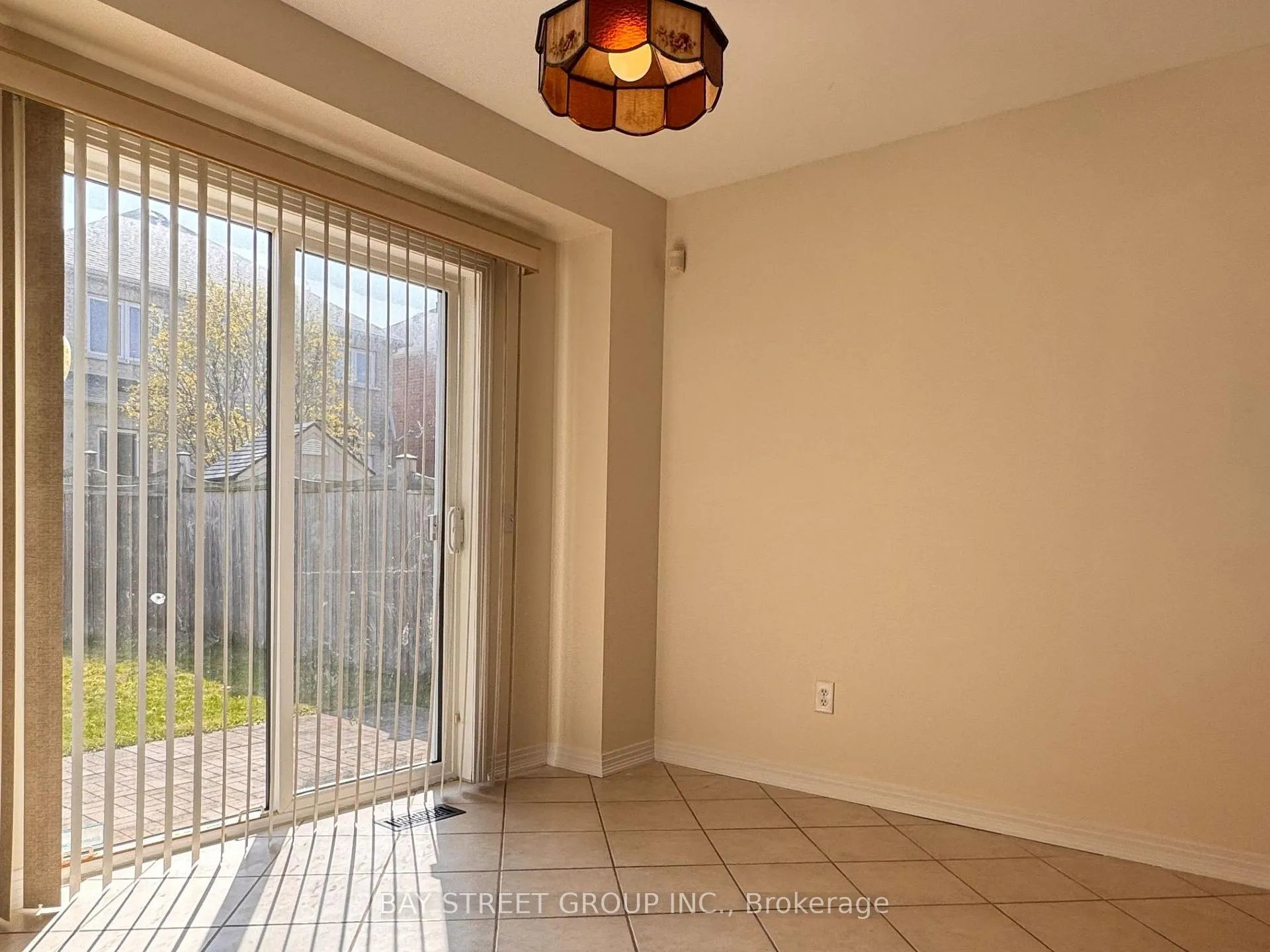 Photo 7 of 110 William Booth Avenue, Newmarket, Woodland Hill — HOMEH
