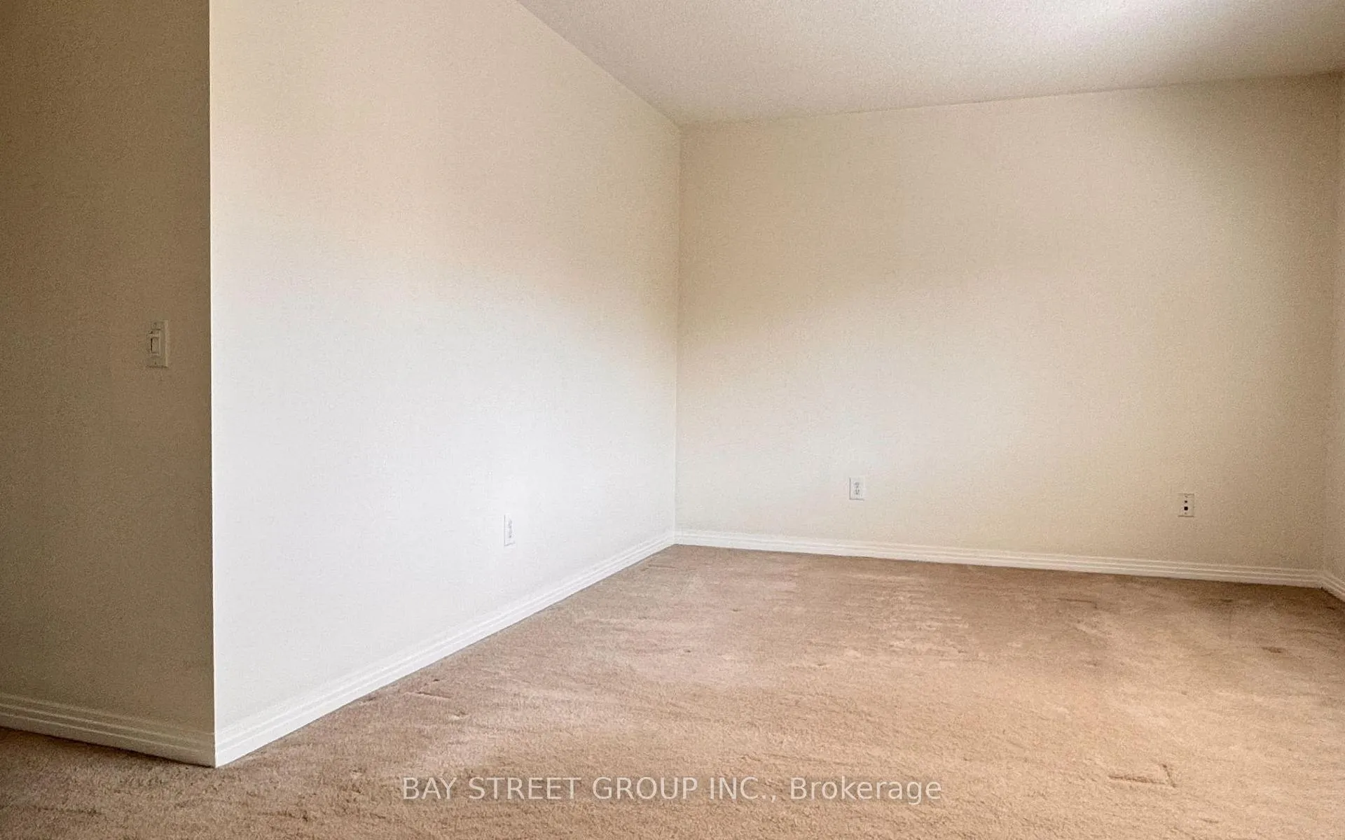 Photo 12 of 110 William Booth Avenue, Newmarket, Woodland Hill — HOMEH
