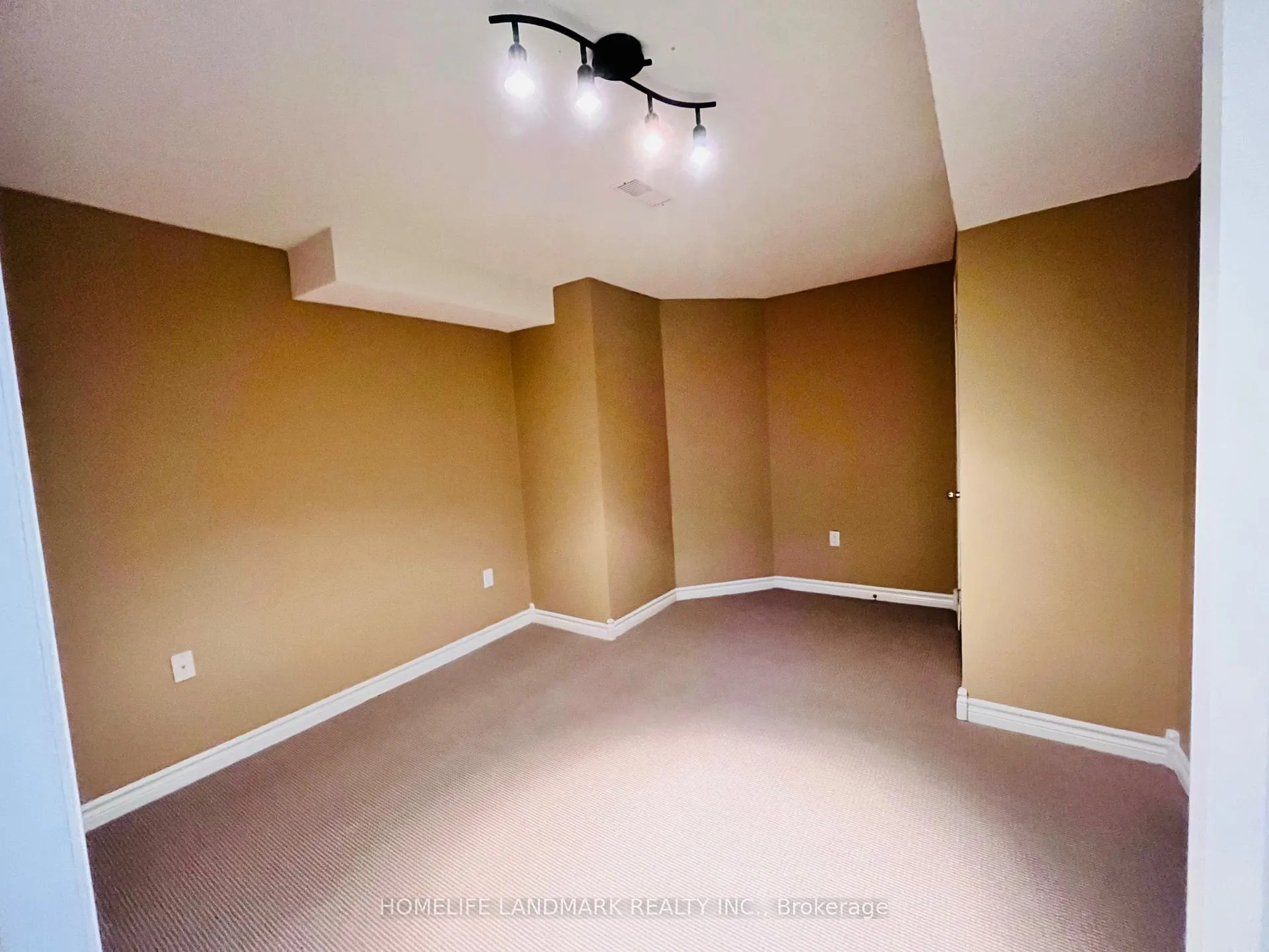 Photo 20 of 26 Pingel Road, Markham, Cornell — HOMEH