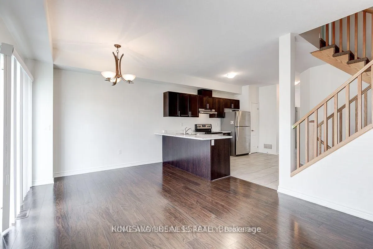 Photo 12 of 86 Bradbury Road, Hamilton, Stoney Creek Mountain — HOMEH