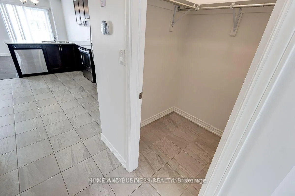 Photo 14 of 86 Bradbury Road, Hamilton, Stoney Creek Mountain — HOMEH