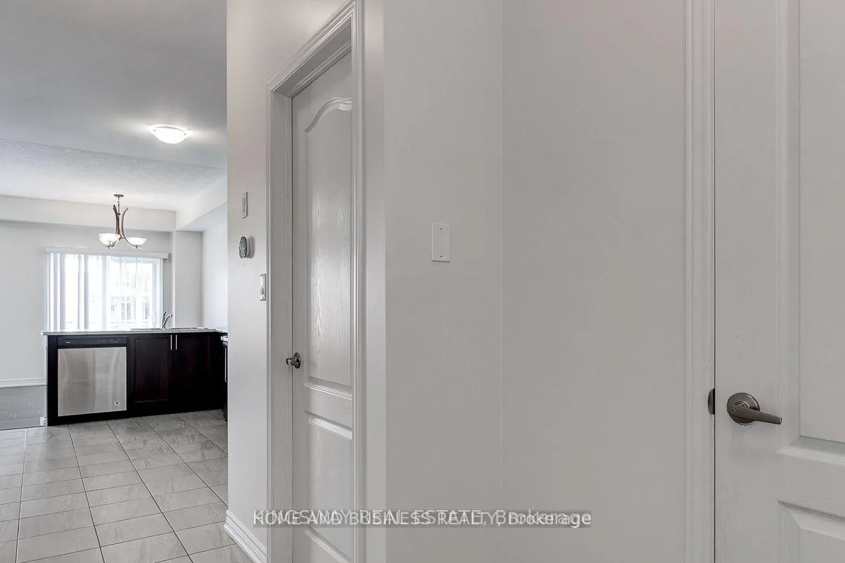 Photo 15 of 86 Bradbury Road, Hamilton, Stoney Creek Mountain — HOMEH