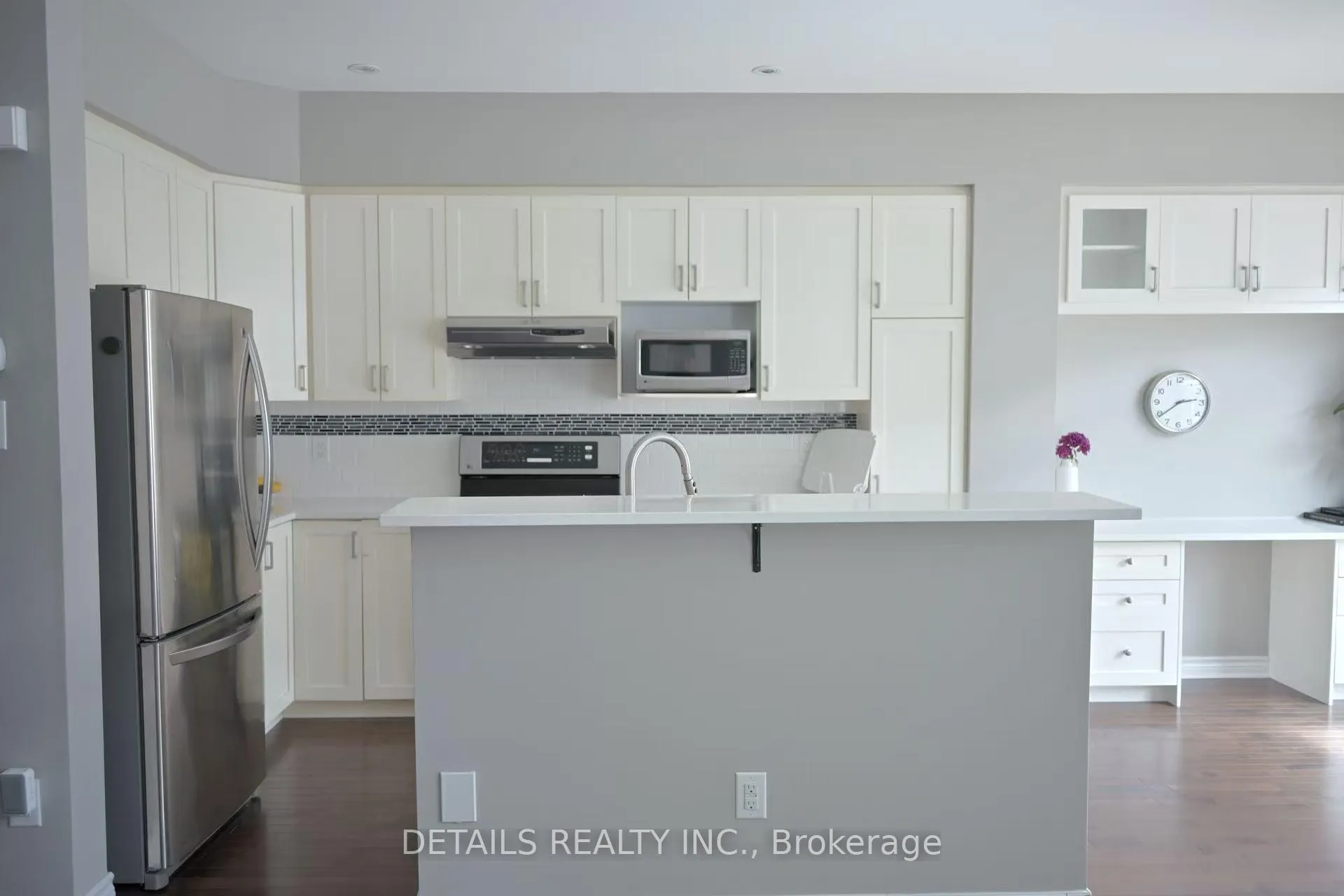 Photo 4 of 29 Torbec Avenue, Ottawa, Kanata - Kanata Lakes/Heritage Hills — HOMEH