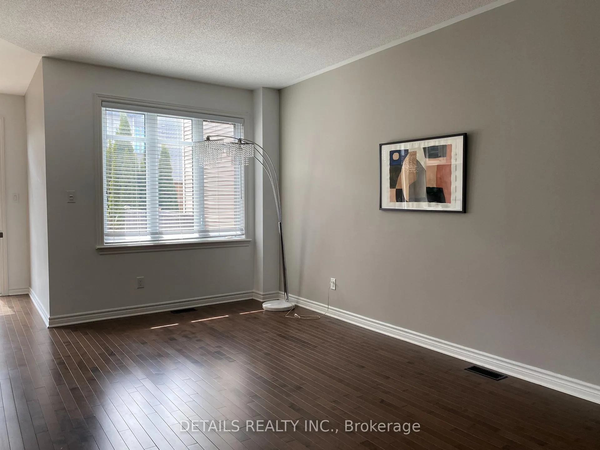 Photo 10 of 29 Torbec Avenue, Ottawa, Kanata - Kanata Lakes/Heritage Hills — HOMEH