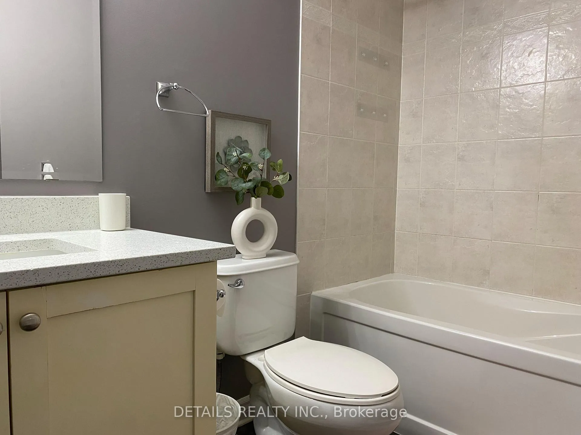 Photo 19 of 29 Torbec Avenue, Ottawa, Kanata - Kanata Lakes/Heritage Hills — HOMEH