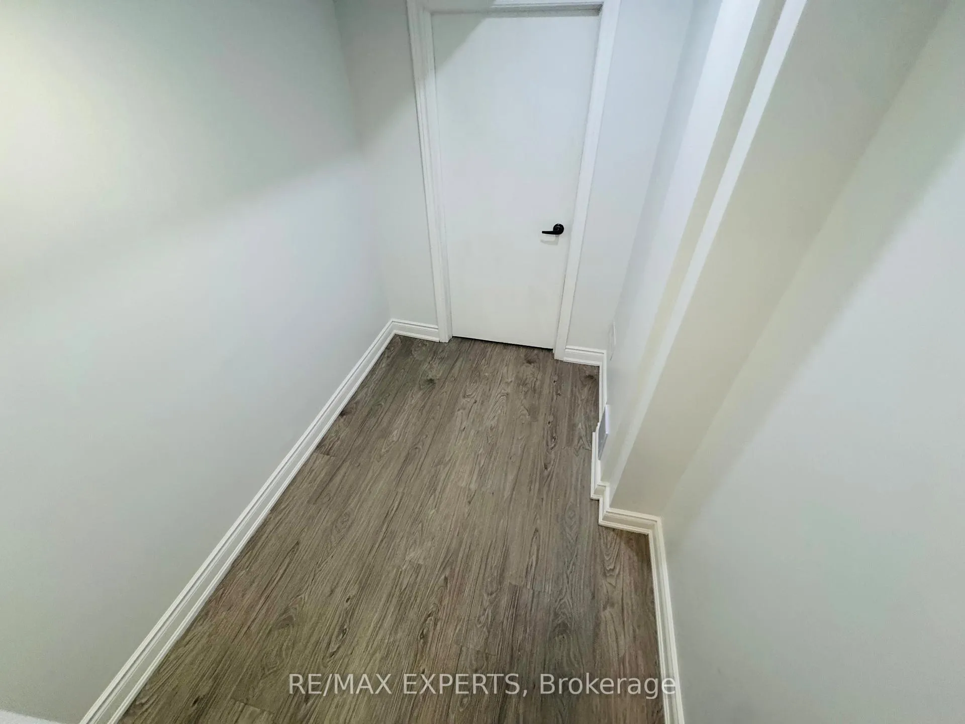 Photo 2 of 117 Baffin Crescent, Brampton, Northwest Brampton — HOMEH