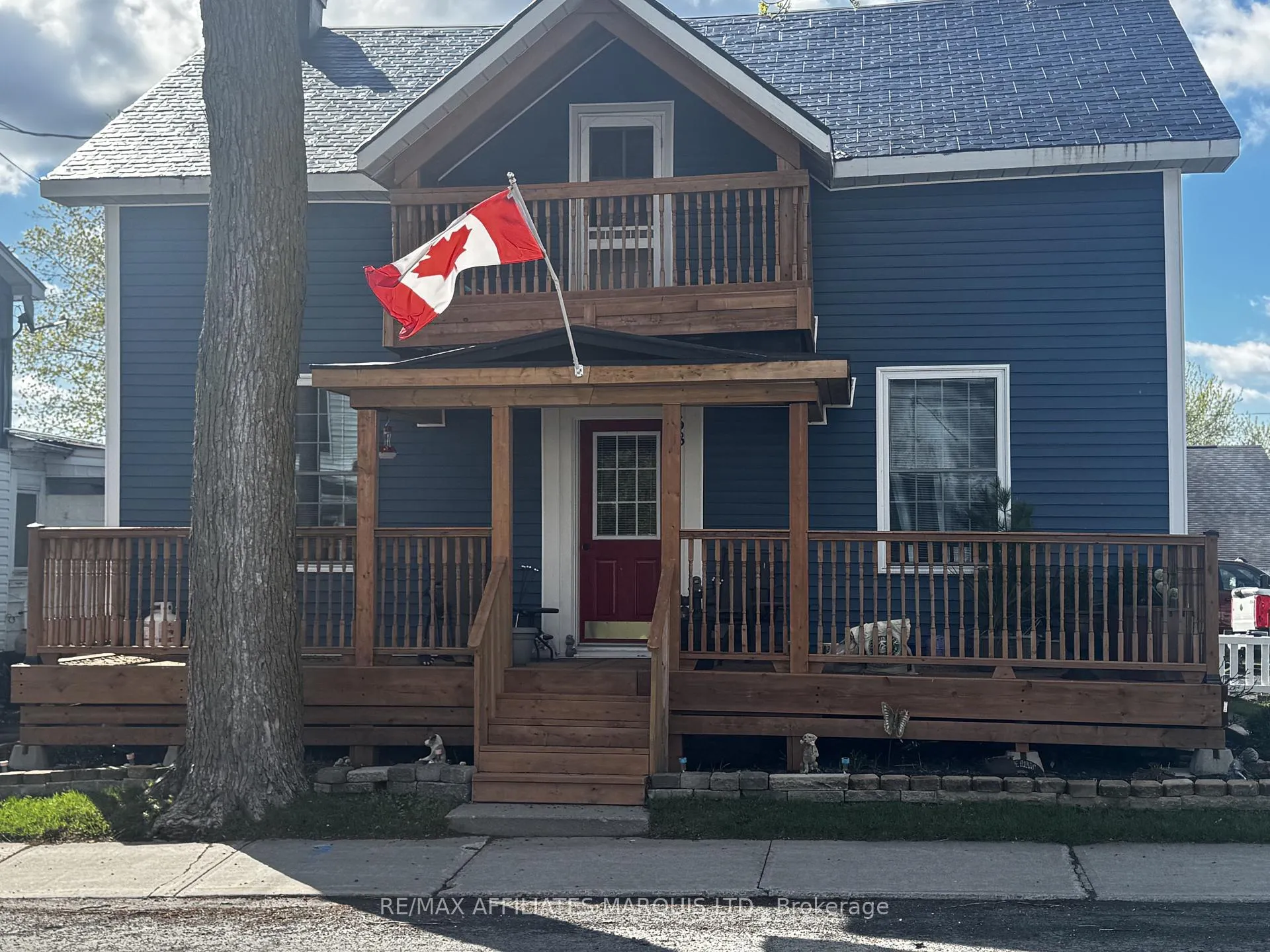 Photo 2 of 58 Kenyon Street W, North Glengarry, Alexandria — HOMEH