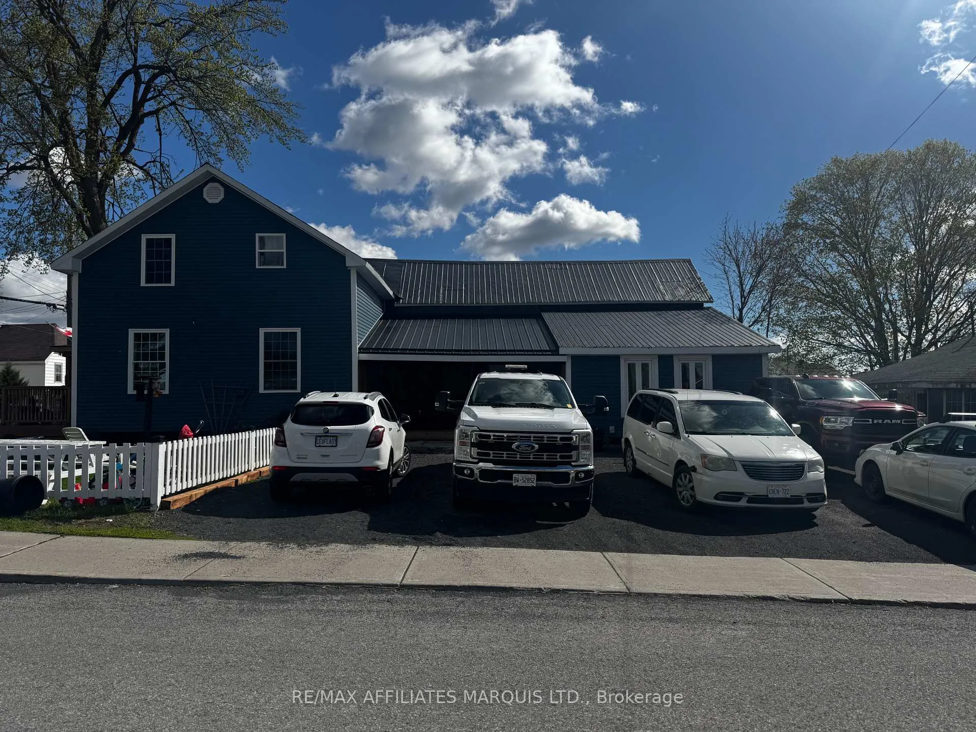 Photo 9 of 58 Kenyon Street W, North Glengarry, Alexandria — HOMEH