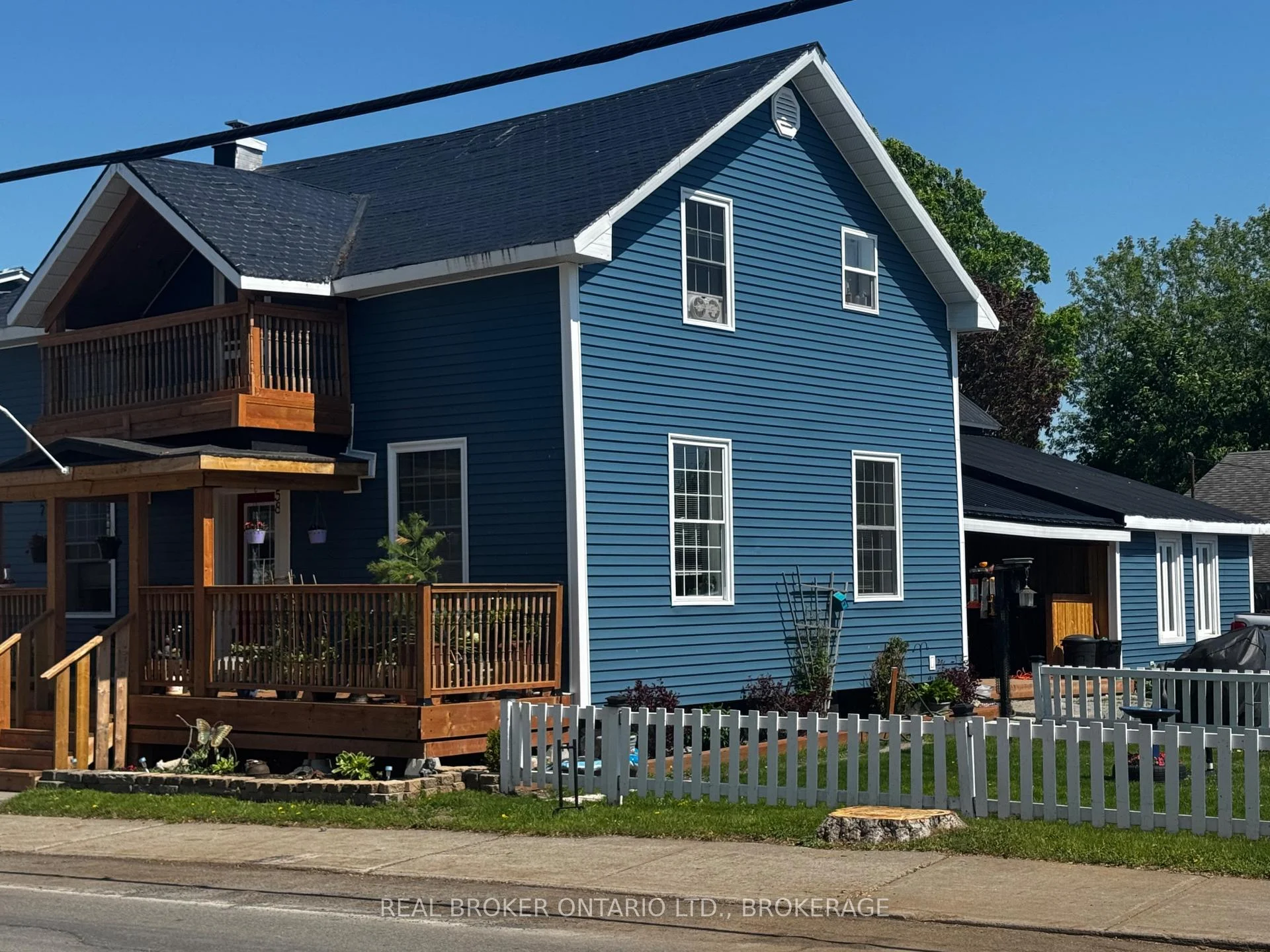 Photo 10 of 58 Kenyon Street W, North Glengarry, Alexandria — HOMEH