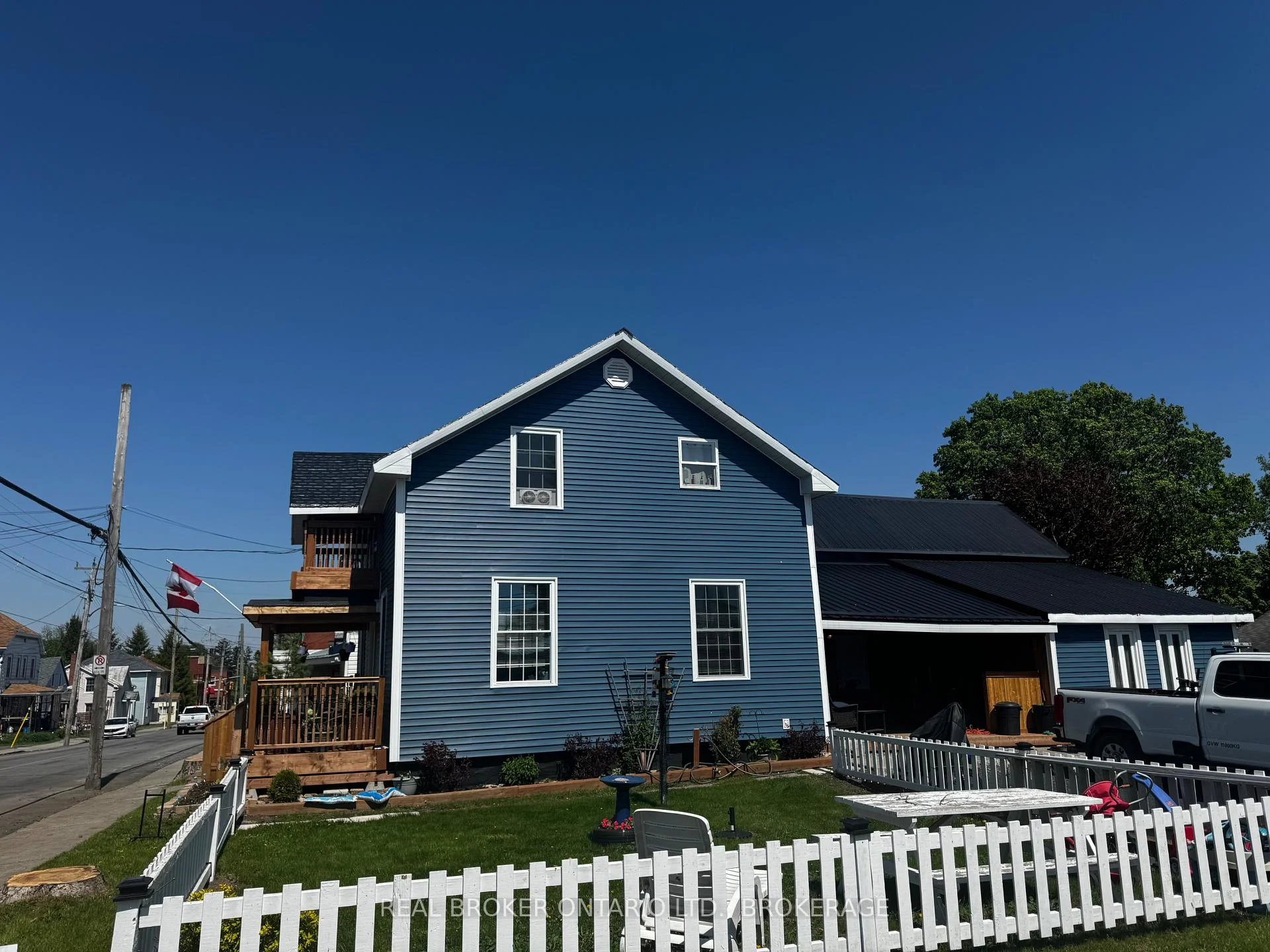 Photo 14 of 58 Kenyon Street W, North Glengarry, Alexandria — HOMEH