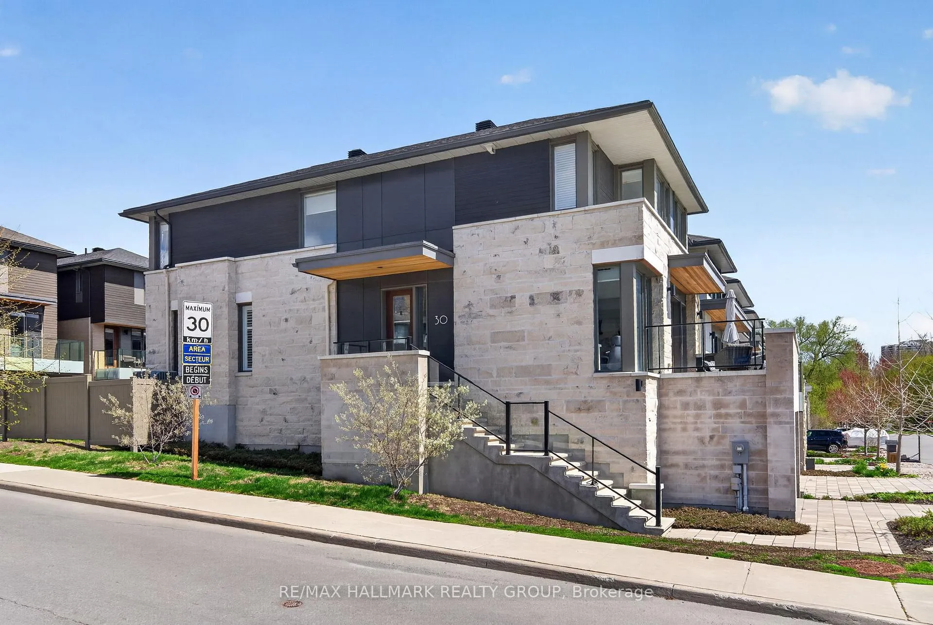 Photo 2 of 30 Telmon Street, Ottawa, Ottawa East — HOMEH