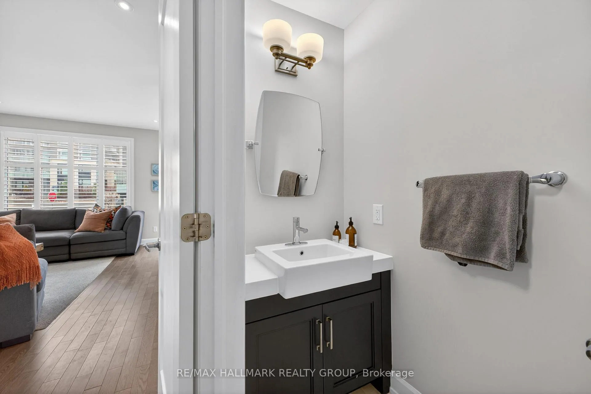 Photo 18 of 30 Telmon Street, Ottawa, Ottawa East — HOMEH