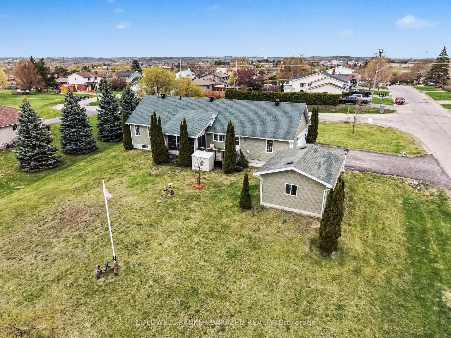 Photo 36 of 162 Erindale Avenue, Renfrew — HOMEH
