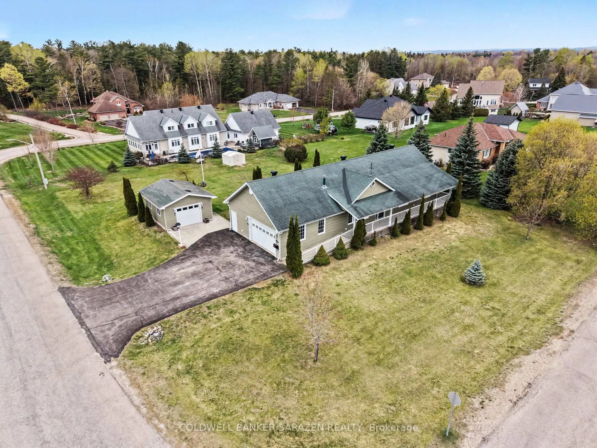 Photo 39 of 162 Erindale Avenue, Renfrew — HOMEH