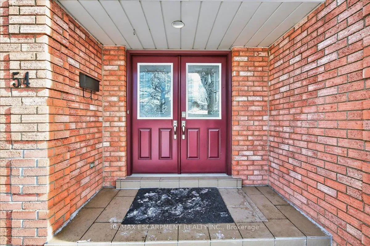 Photo 10 of 54 Goldcrest Drive, Hamilton, Stoney Creek — HOMEH