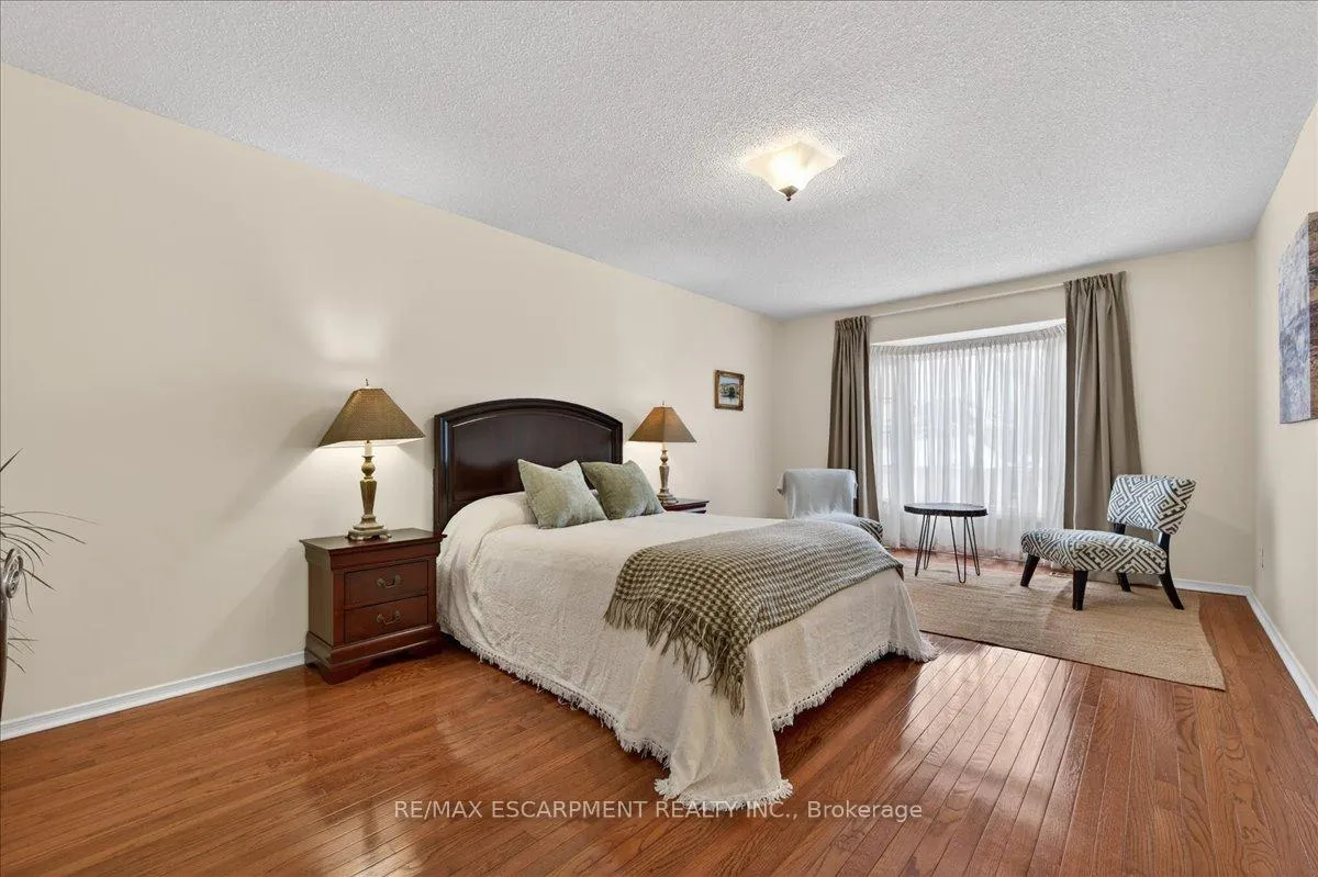 Photo 24 of 54 Goldcrest Drive, Hamilton, Stoney Creek — HOMEH