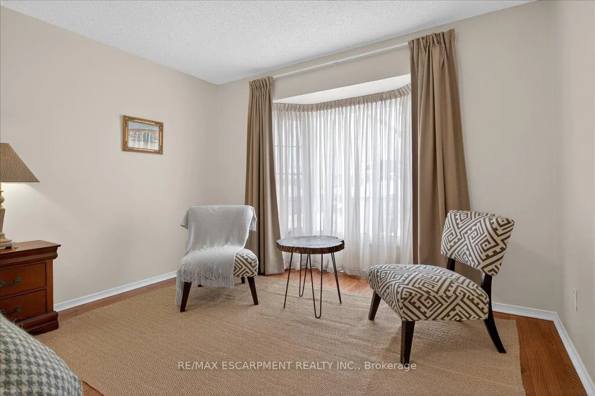 Photo 26 of 54 Goldcrest Drive, Hamilton, Stoney Creek — HOMEH