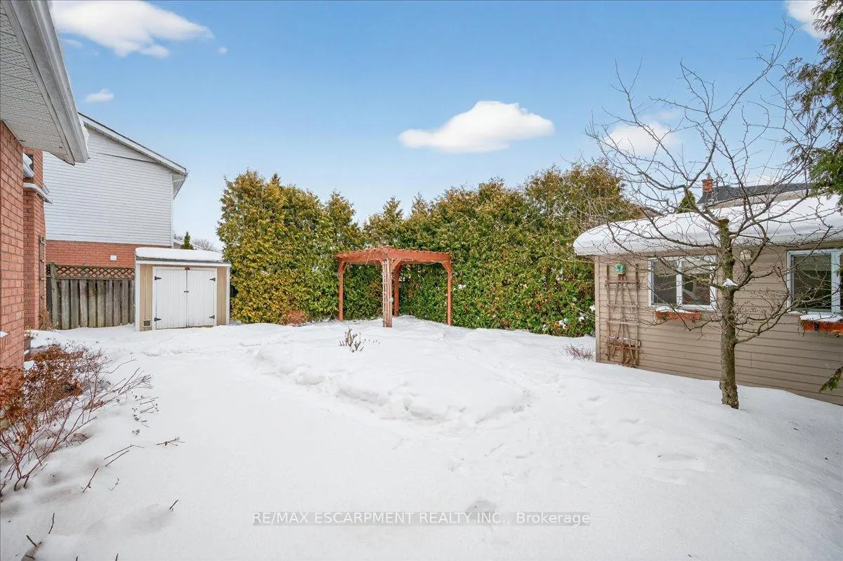 Photo 43 of 54 Goldcrest Drive, Hamilton, Stoney Creek — HOMEH