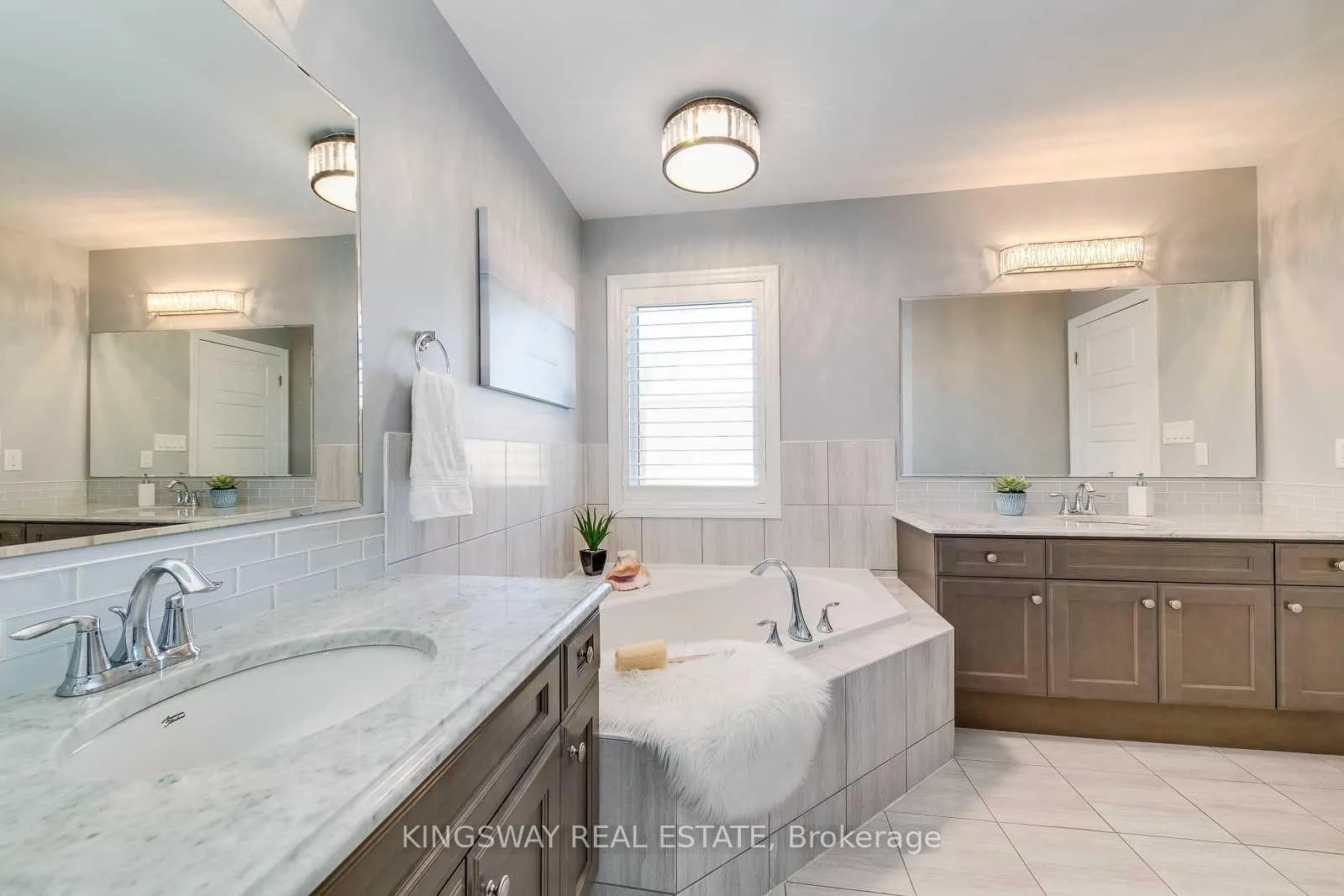 Photo 12 of 161 Wheat Boom Drive, Oakville, Glenorchy — HOMEH