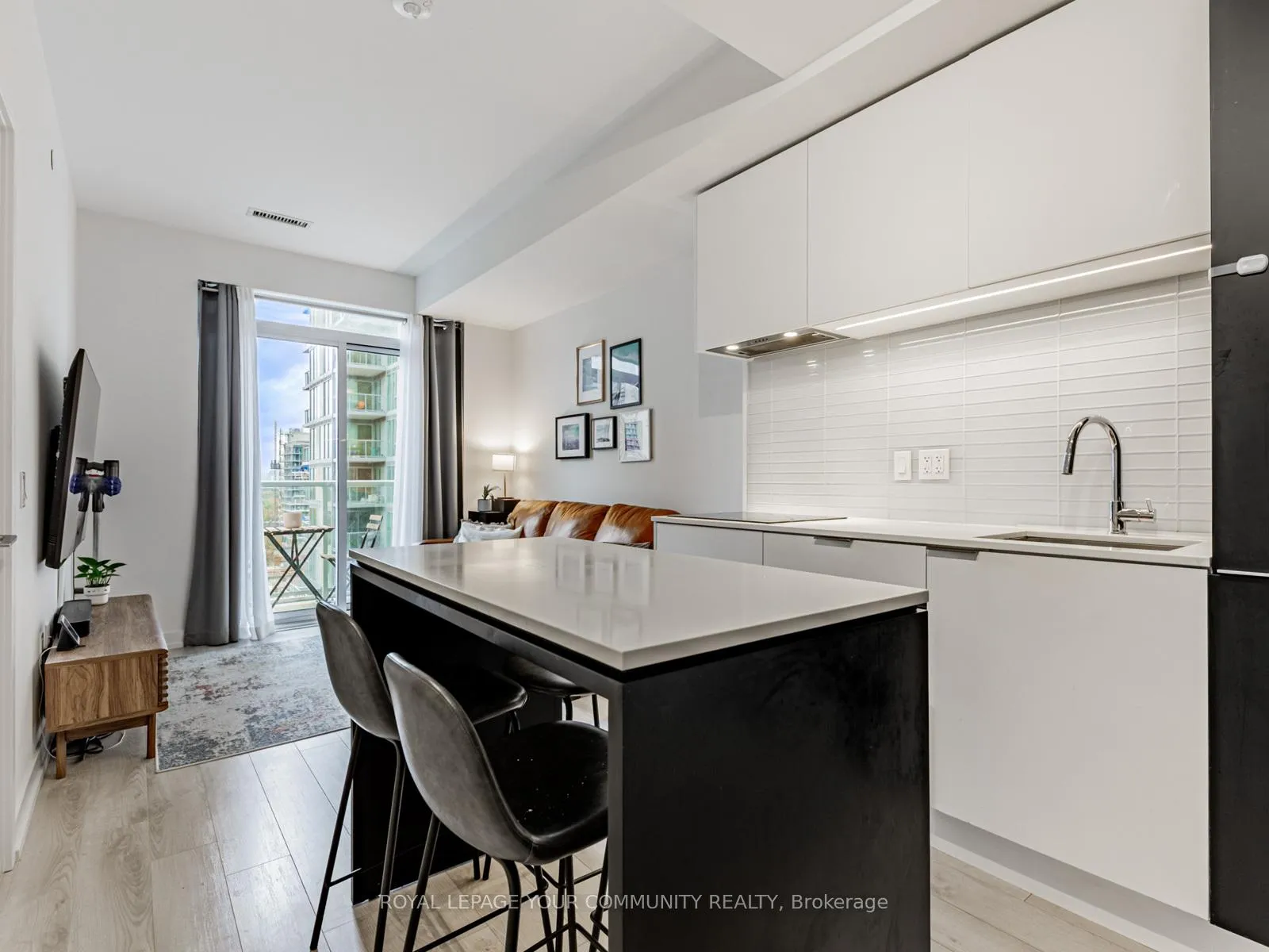 Photo 14 of Unit 1021, 33 Helendale Avenue, Toronto, Yonge-Eglinton — HOMEH