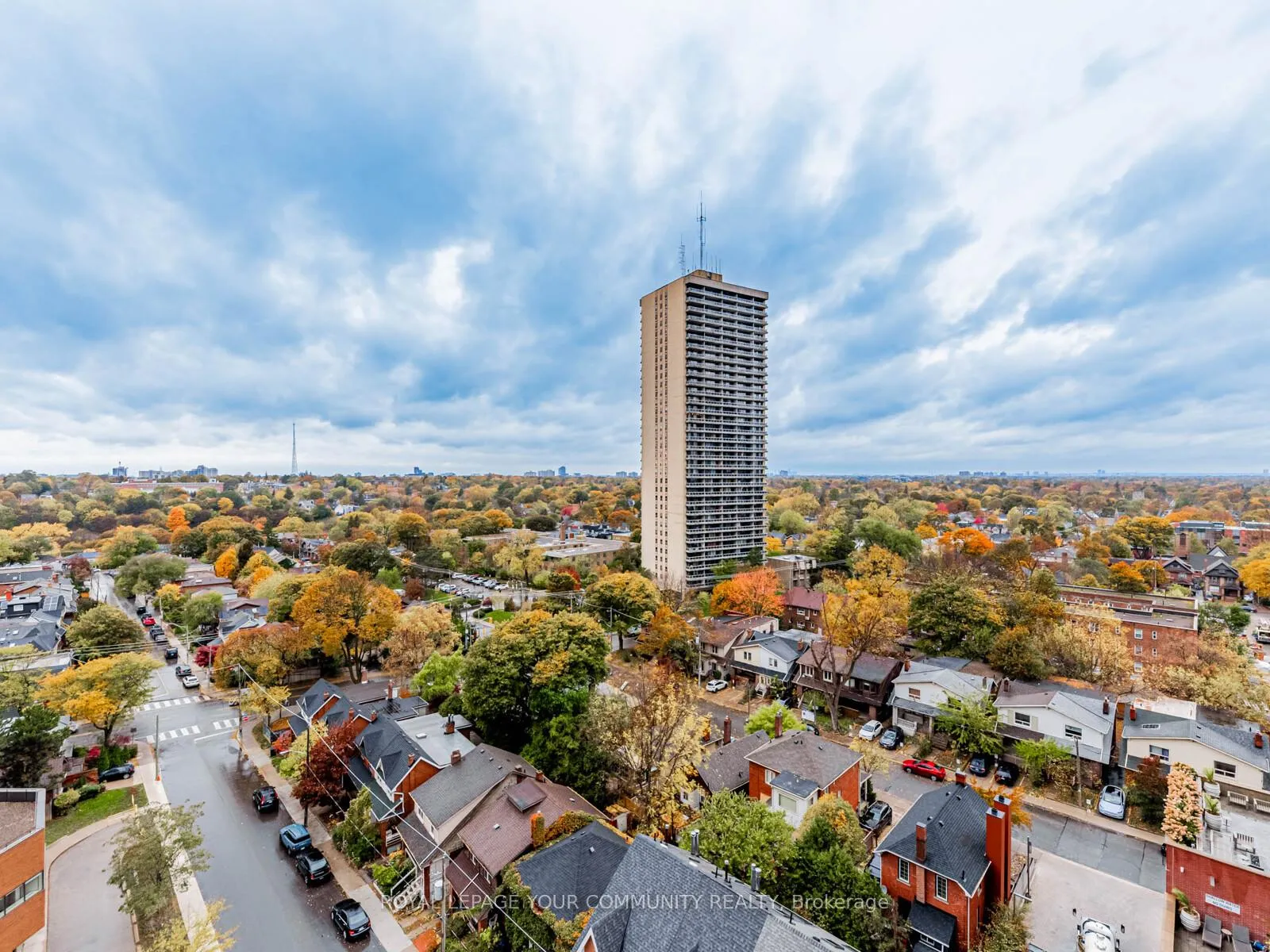 Photo 30 of Unit 1021, 33 Helendale Avenue, Toronto, Yonge-Eglinton — HOMEH