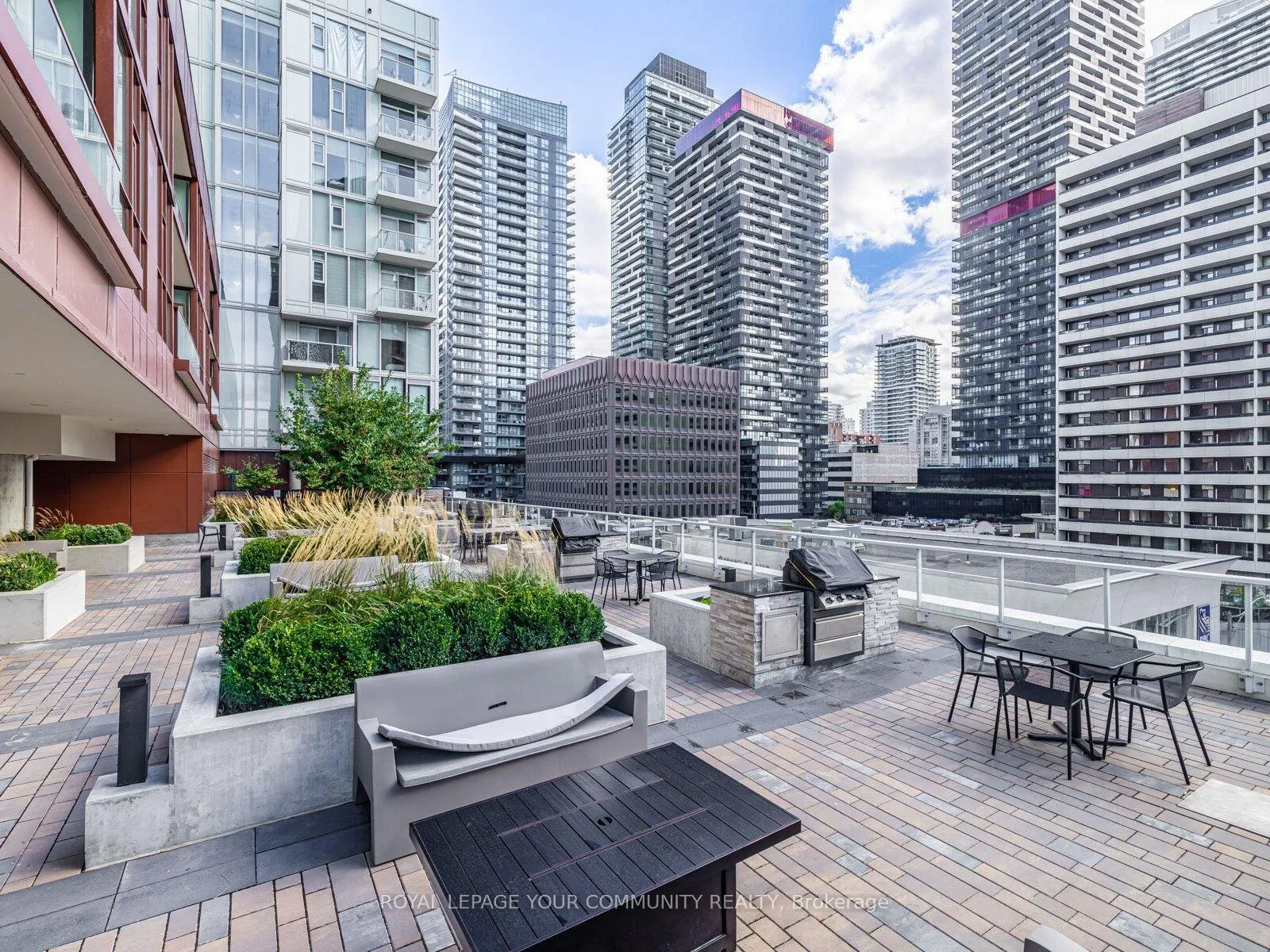 Photo 31 of Unit 1021, 33 Helendale Avenue, Toronto, Yonge-Eglinton — HOMEH