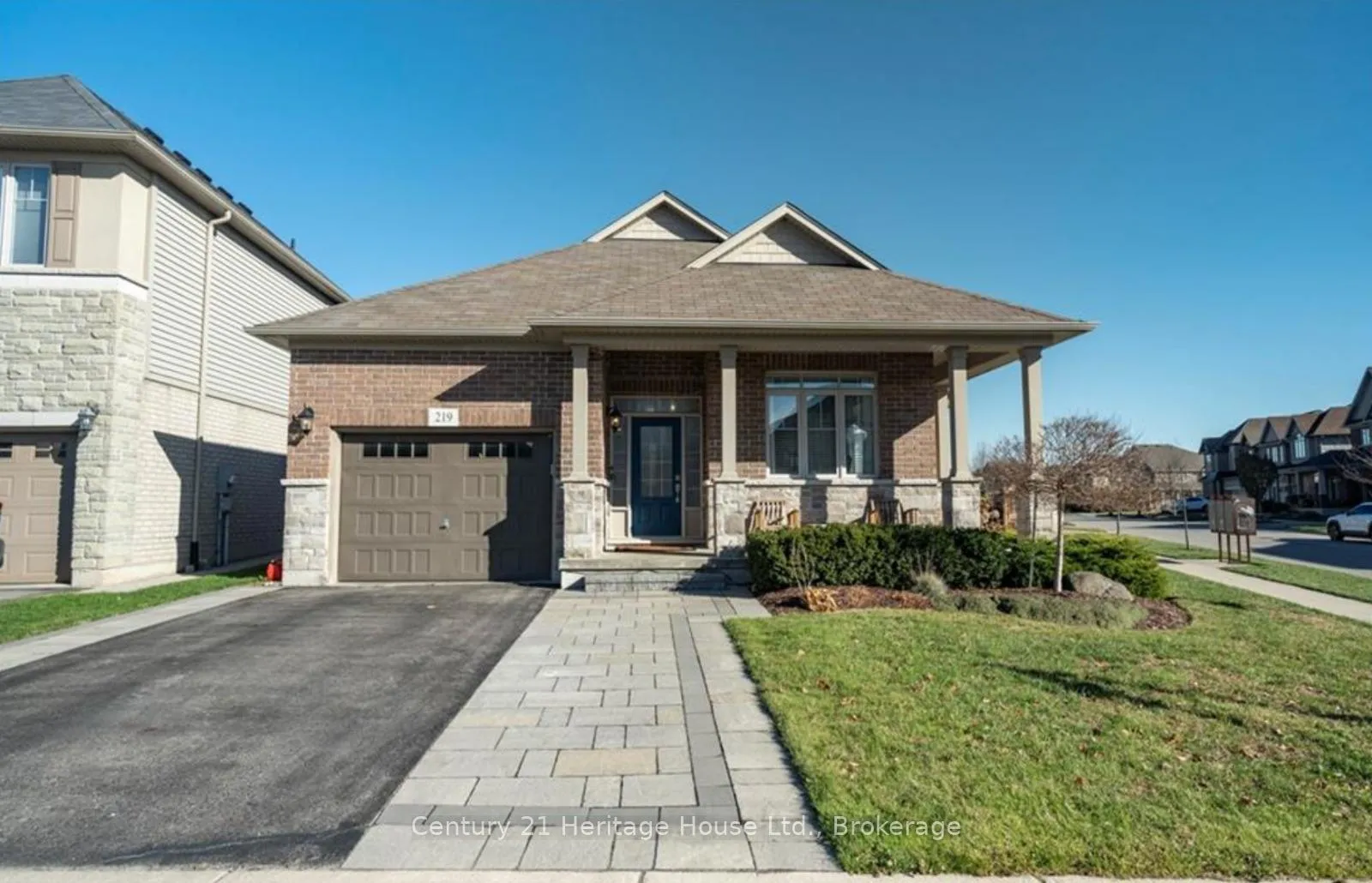 Photo 1 of 219 Falconridge Drive, Kitchener, Bridgeport — HOMEH