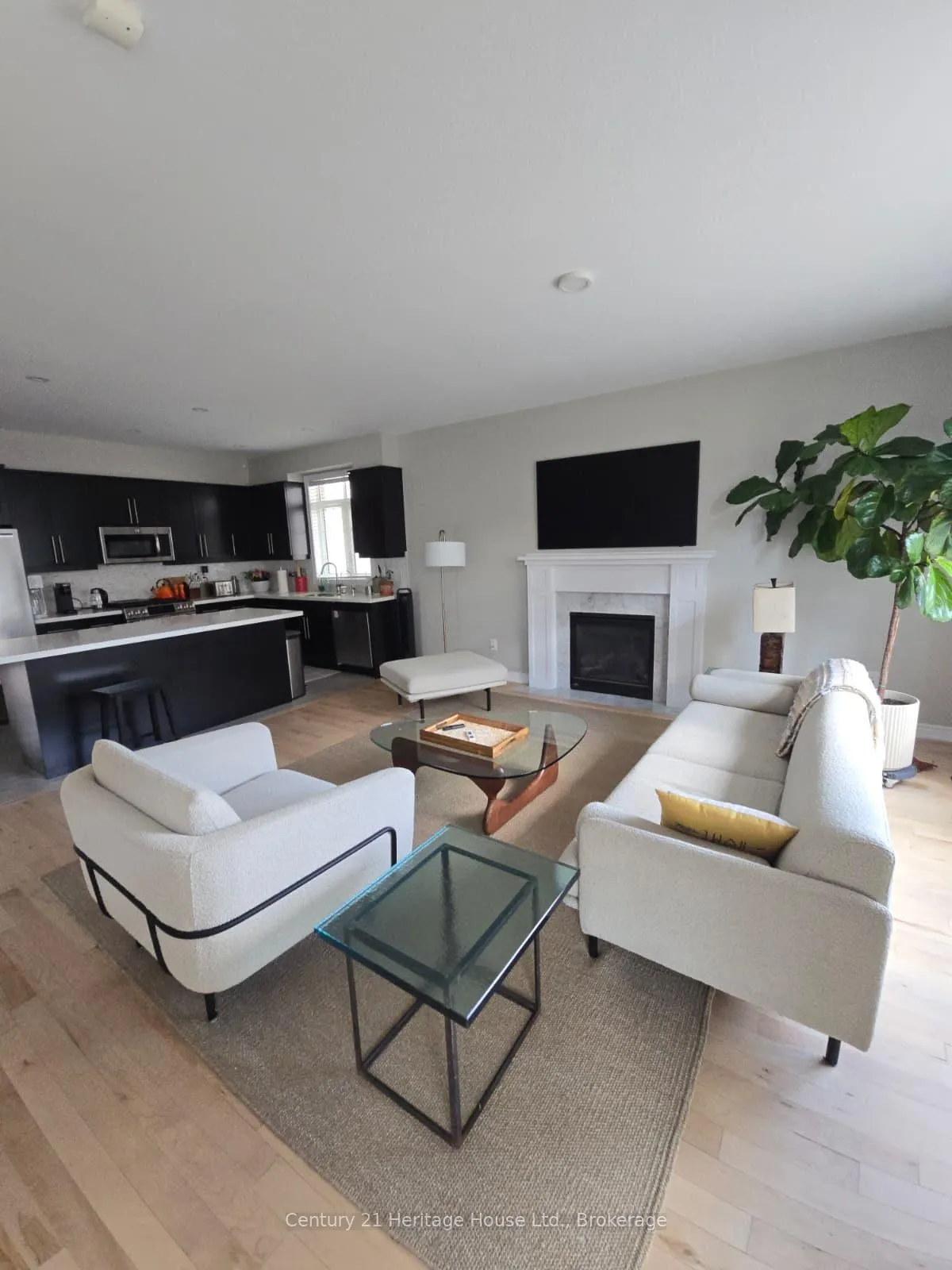 Photo 8 of 219 Falconridge Drive, Kitchener, Bridgeport — HOMEH