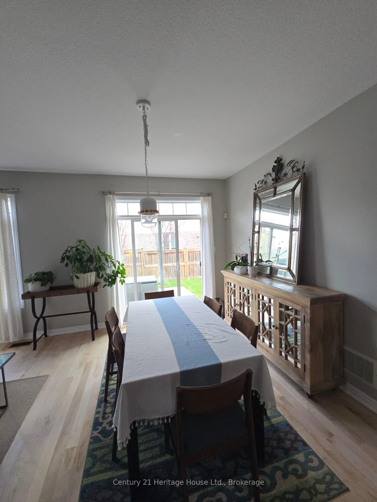 Photo 9 of 219 Falconridge Drive, Kitchener, Bridgeport — HOMEH