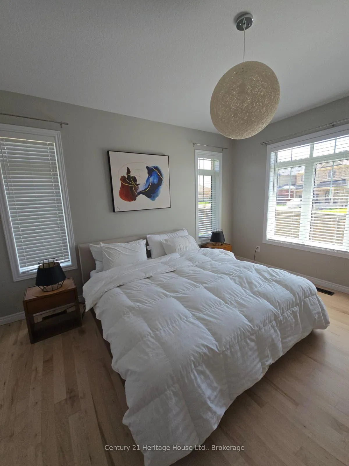 Photo 11 of 219 Falconridge Drive, Kitchener, Bridgeport — HOMEH